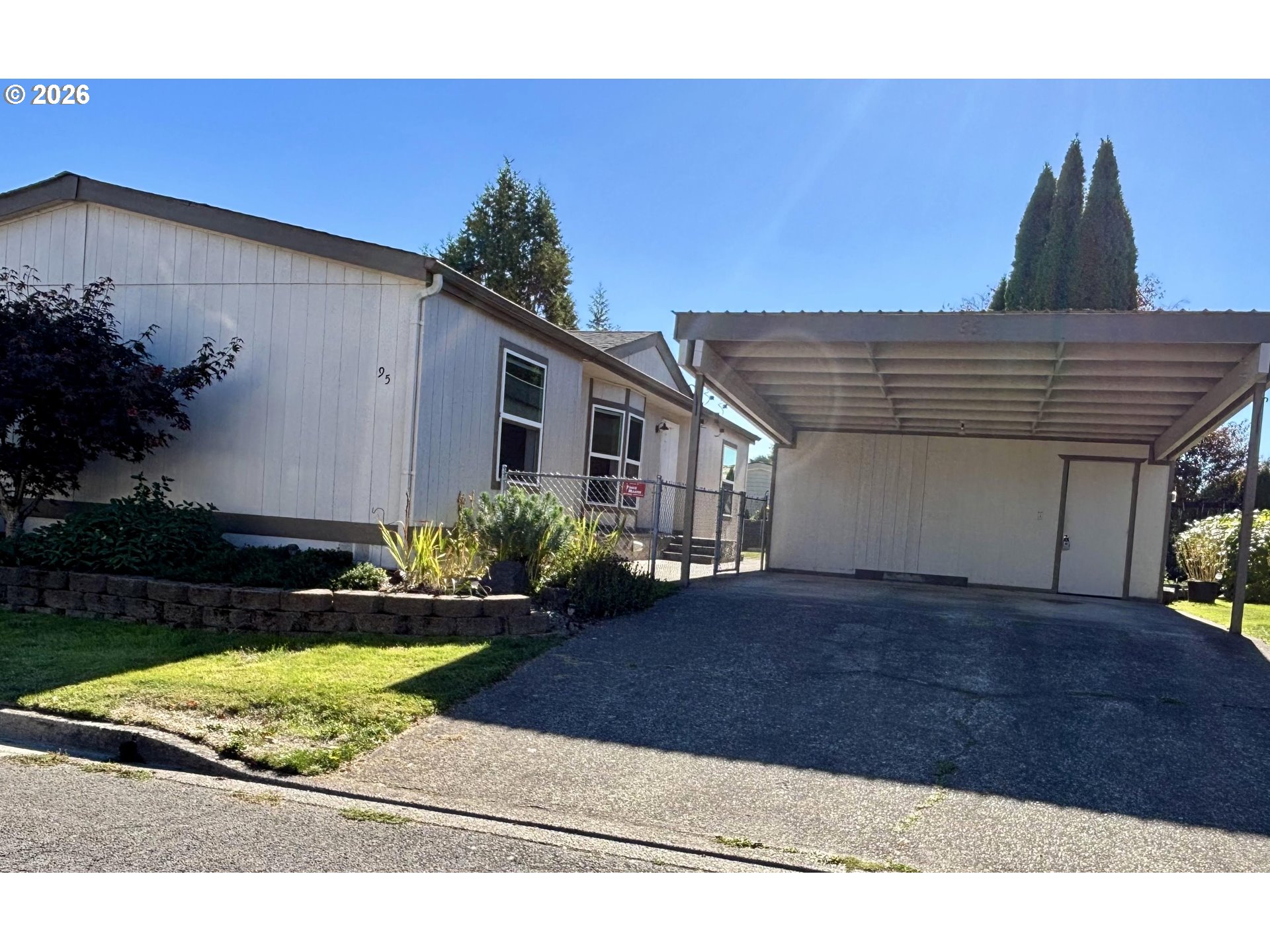 1145 SW Cypress St Unit 95 — photo