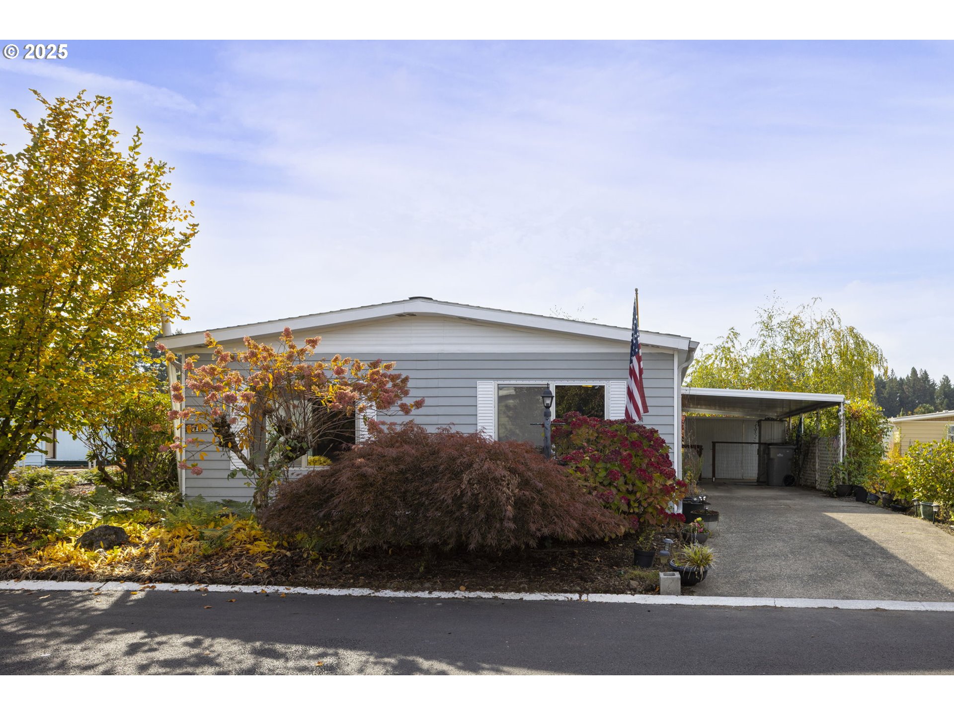 17169 SW Eldorado Dr — photo