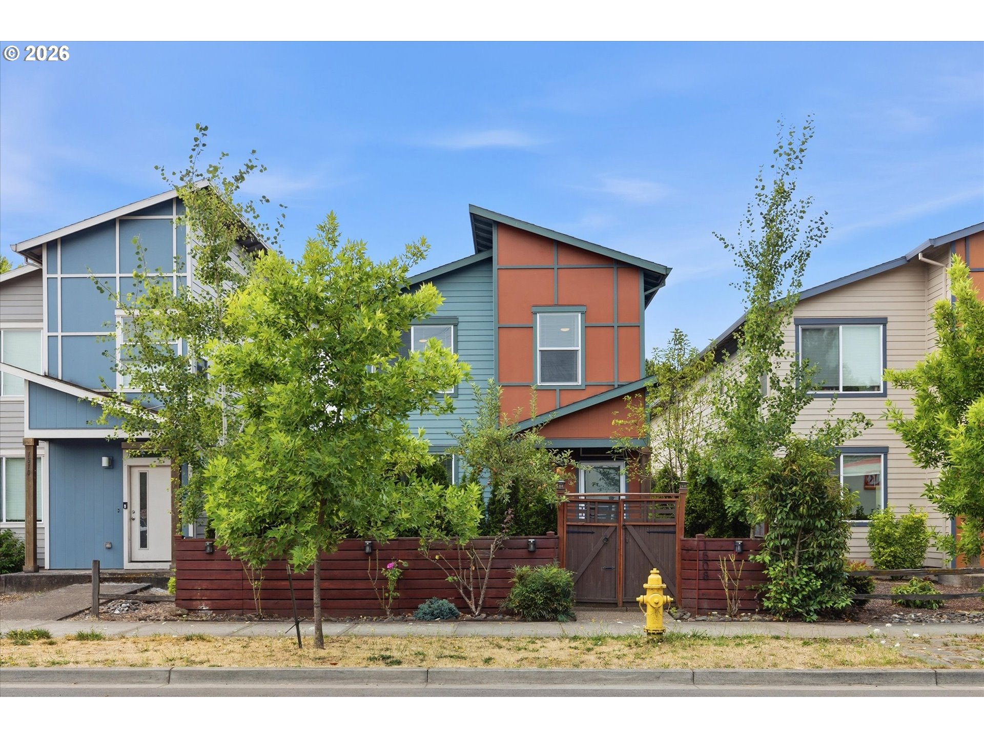 1508 E 1st — photo