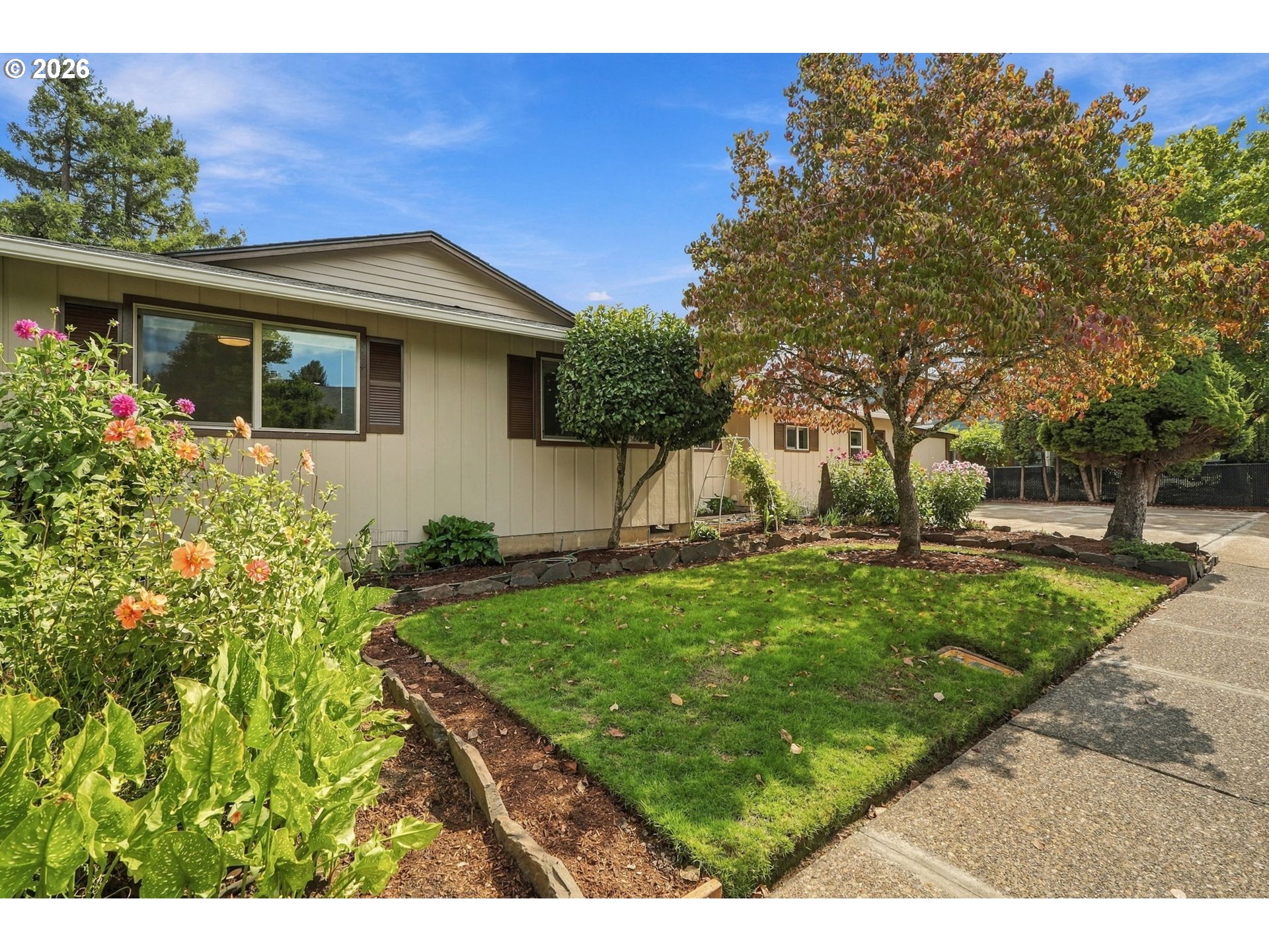 2047 Orr Ln, Eugene, OR 97405 — photo 2