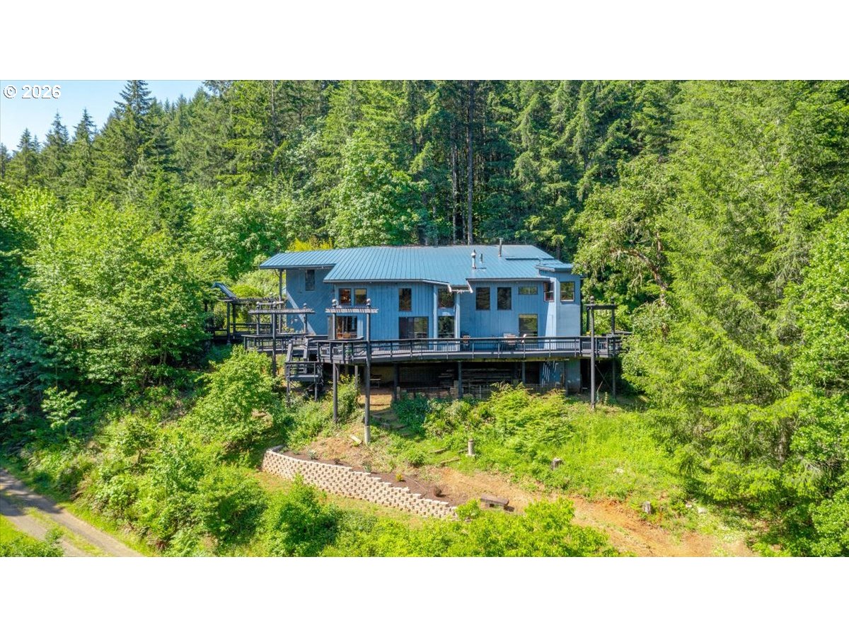 18520 SW Rock Creek Rd — photo