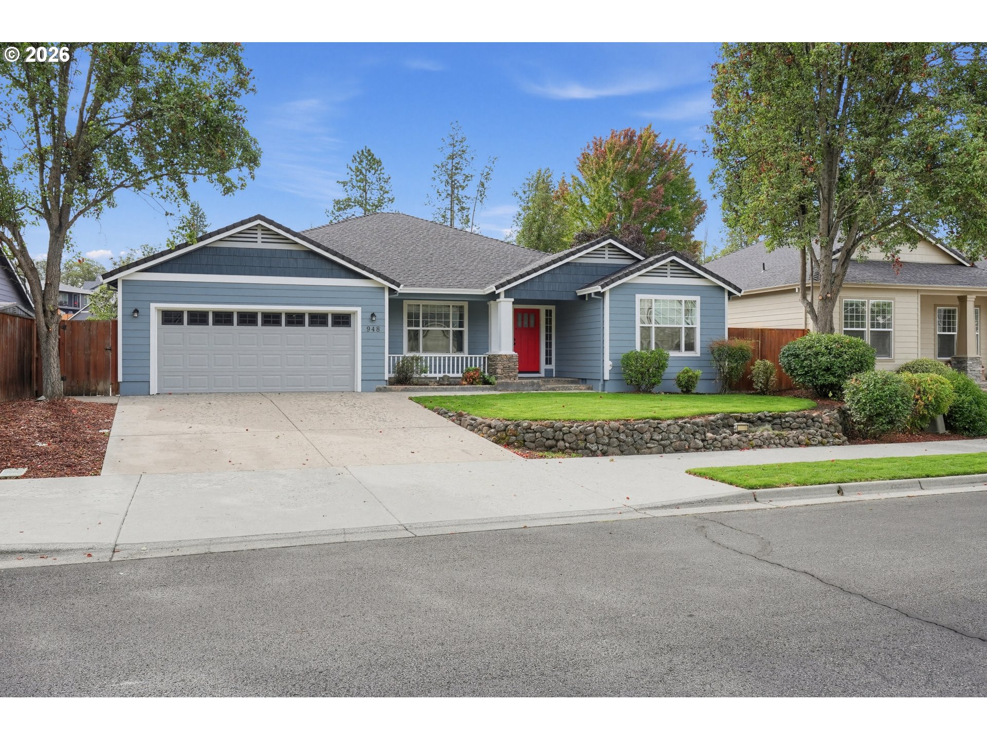 948 Black Wolf Ln — photo