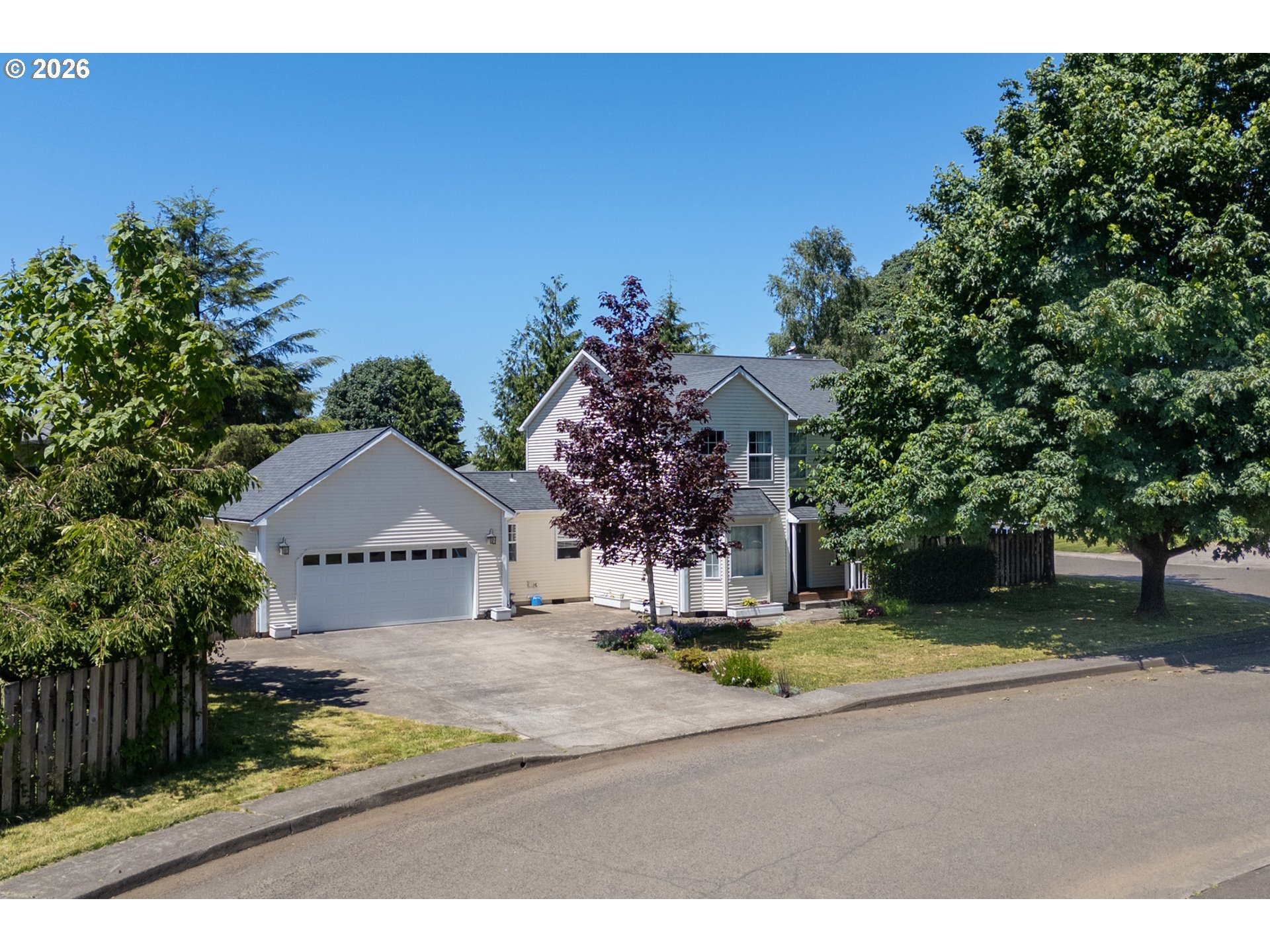 6505 Colonial Way — photo