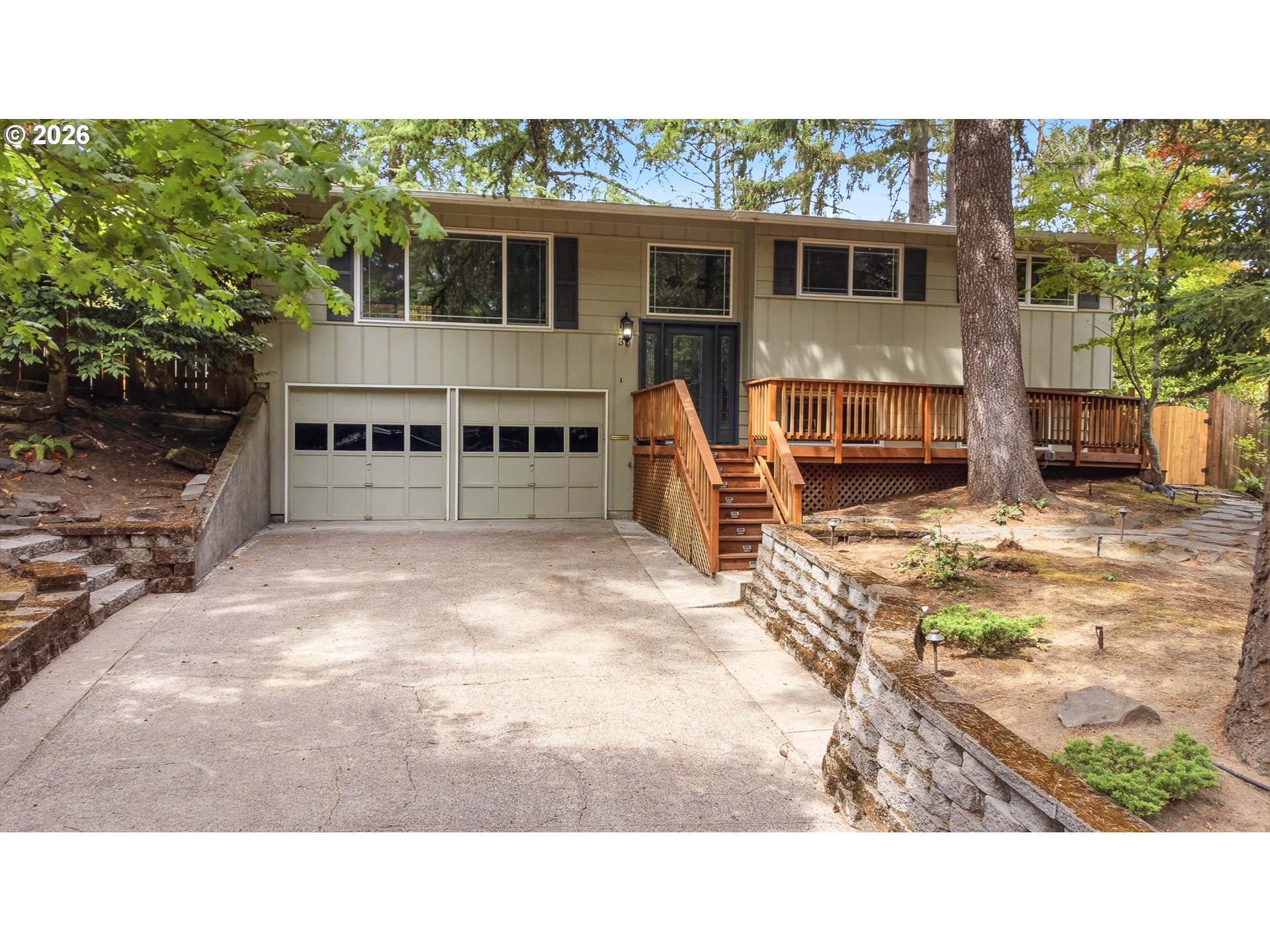 30 Coachman Dr — photo