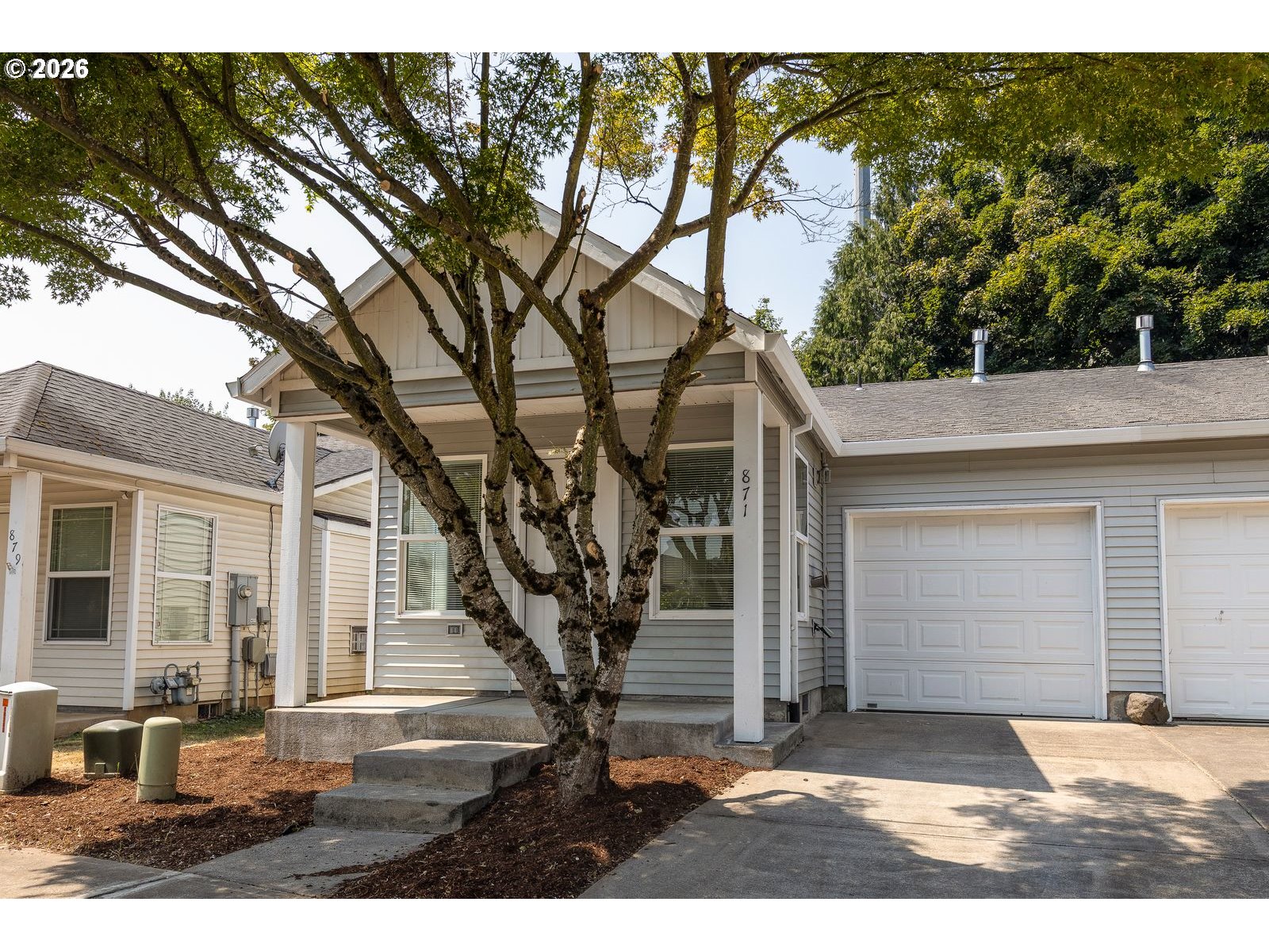 871 SW Junction Pl — photo