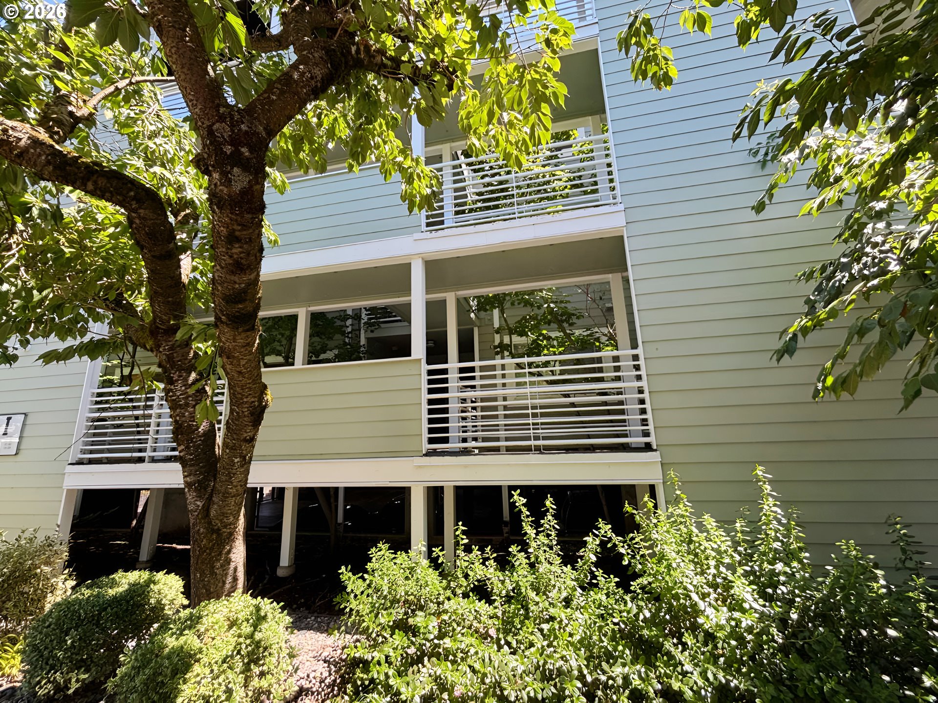 247 N Hayden Bay Dr — photo
