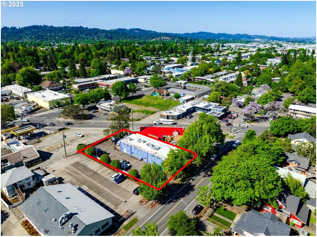 944 W 5th Ave, Eugene, OR 97402 — photo 3