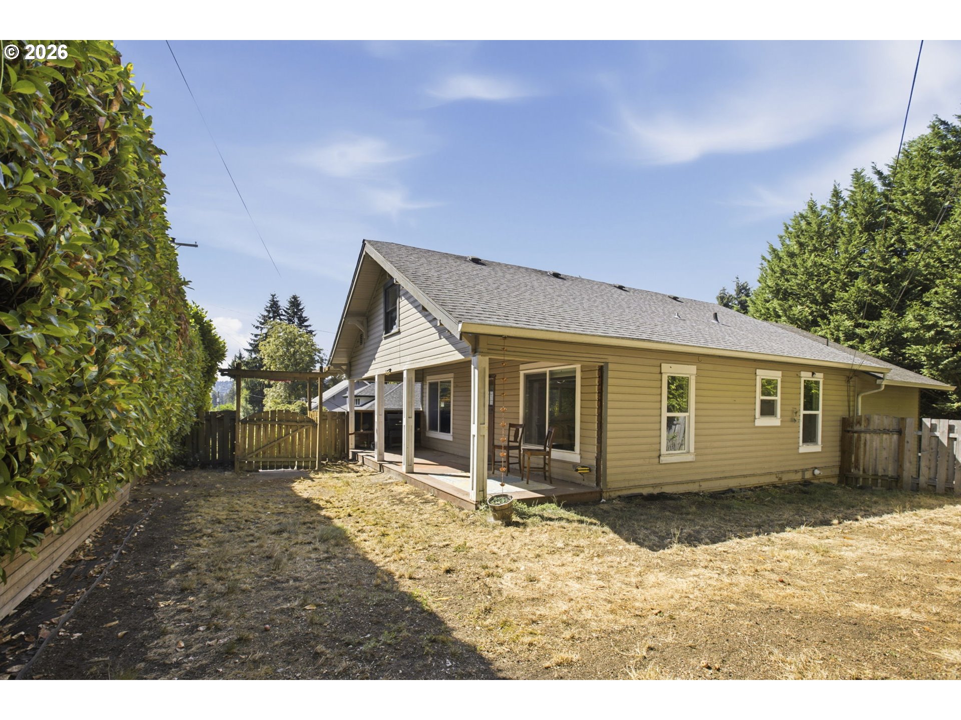 14827 SE River Rd — photo