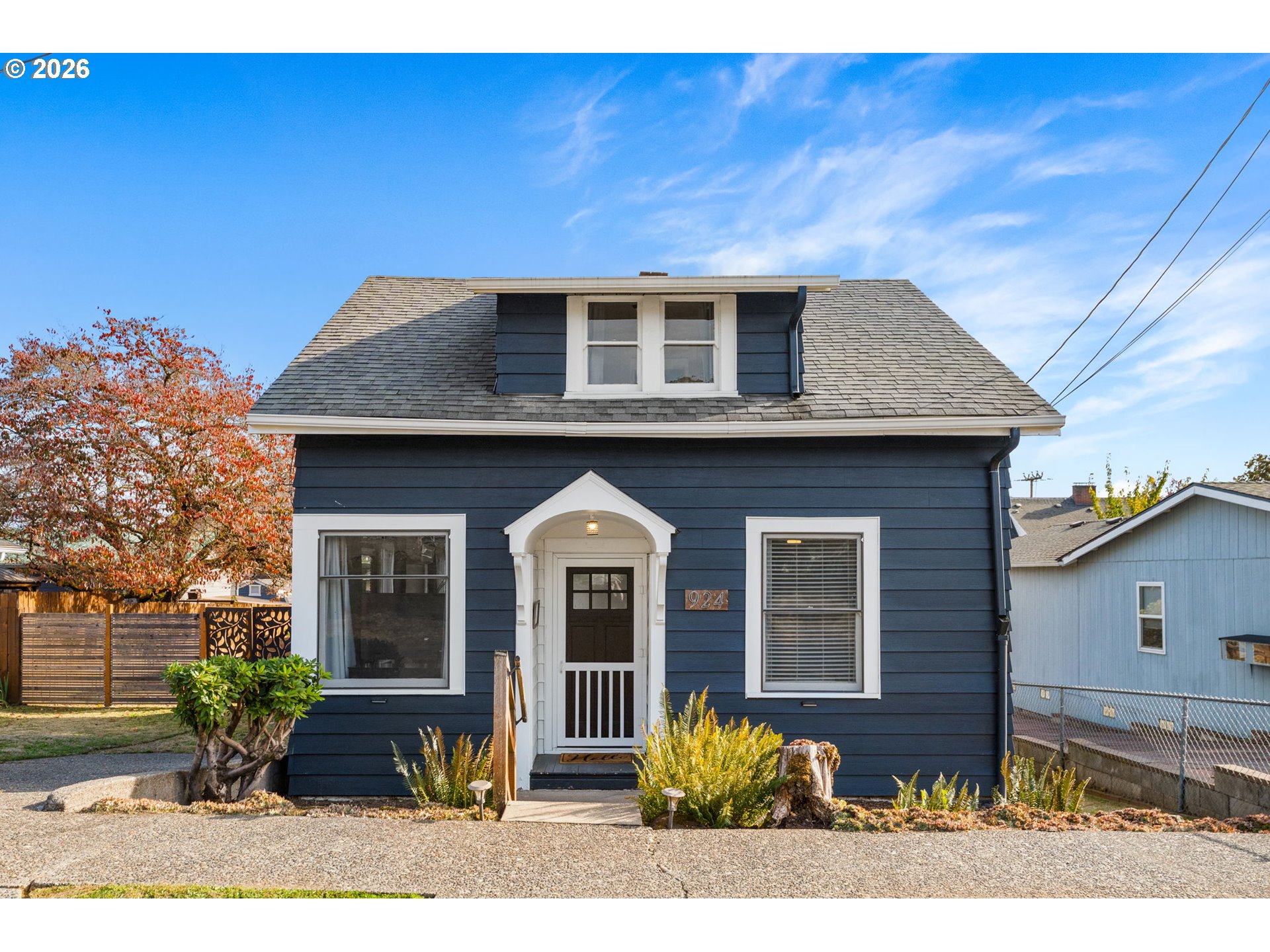 924 NE 2nd Ave — photo