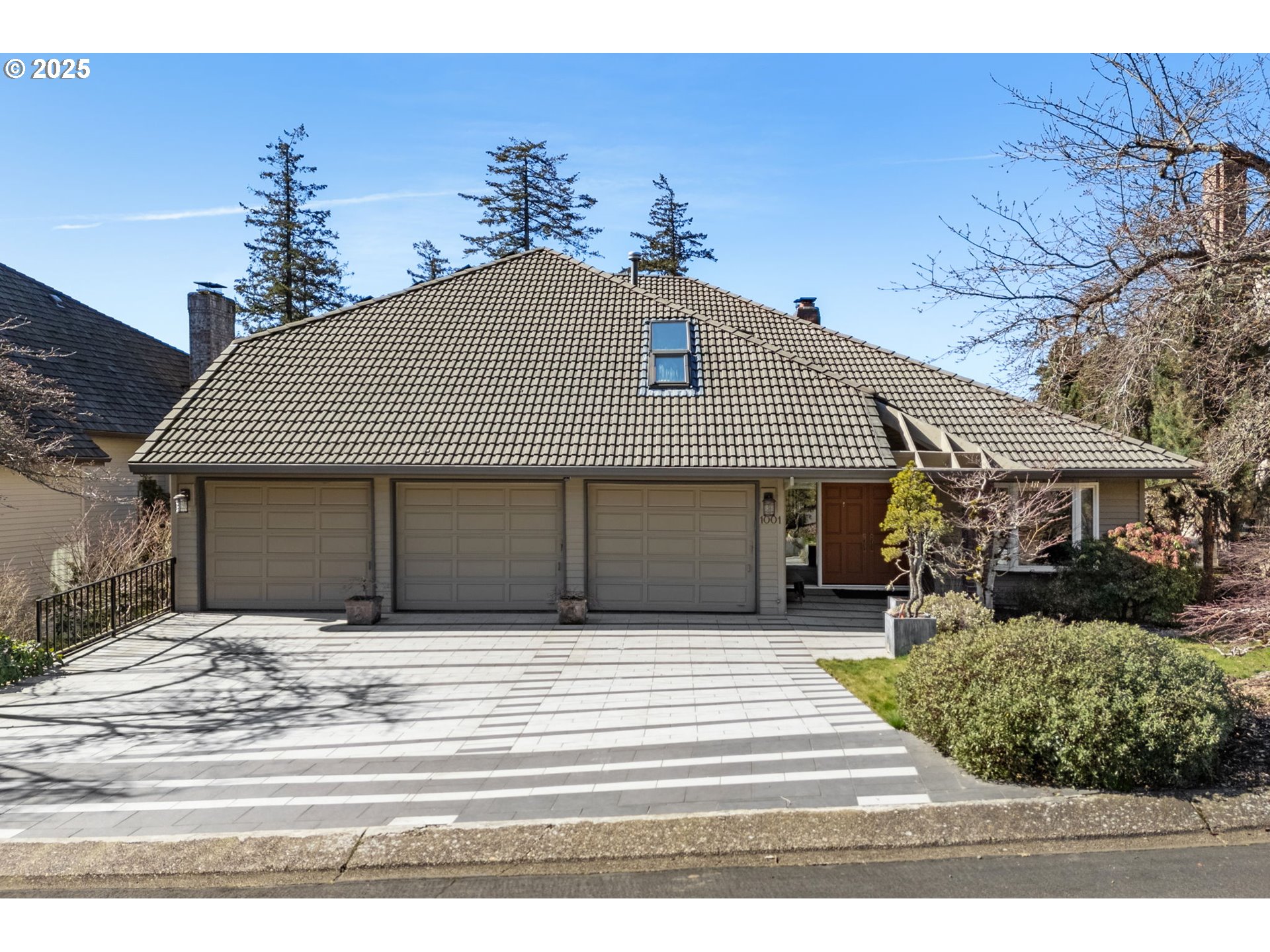 1001 SW Summit View Dr — photo