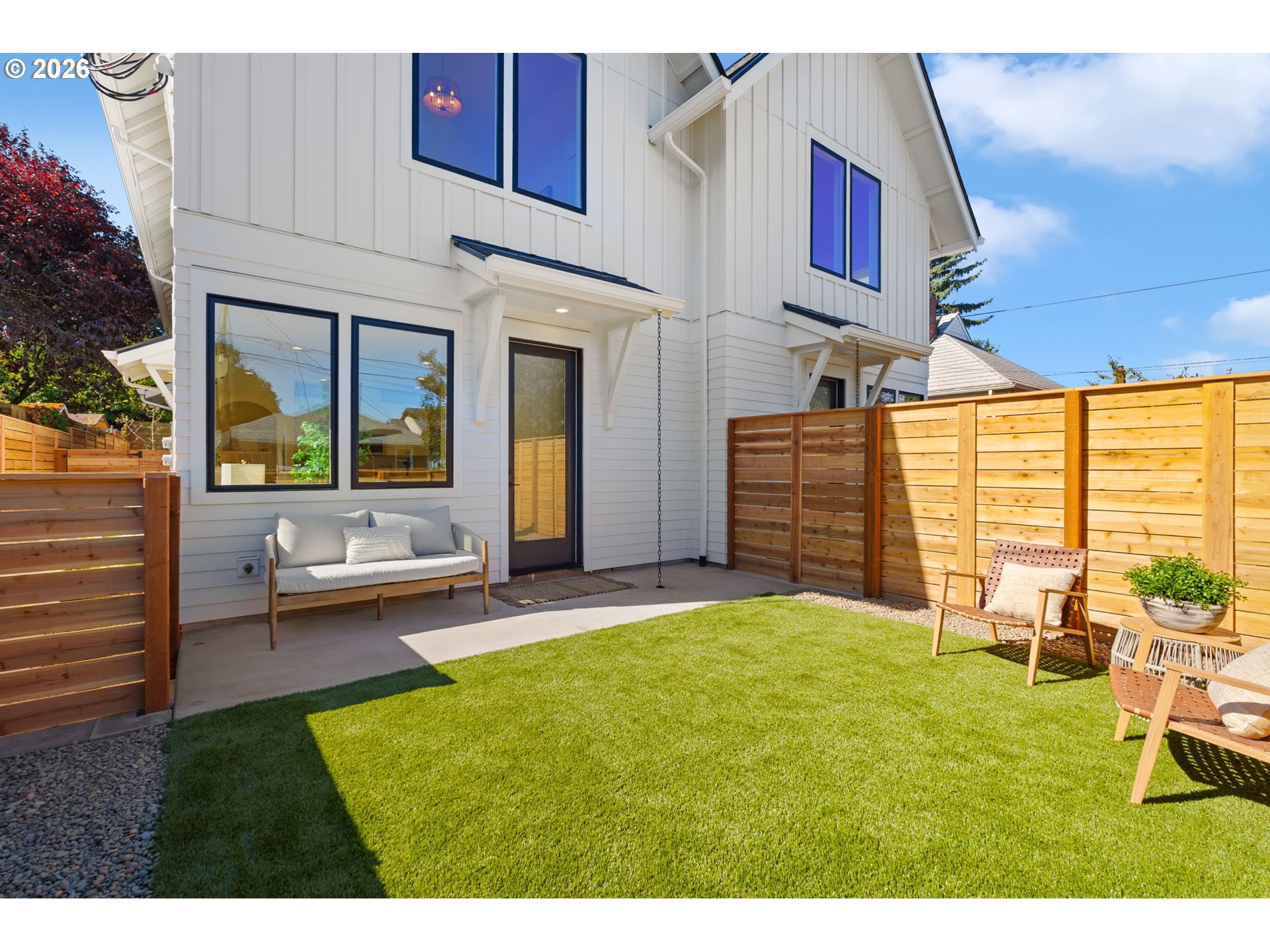 1522 NE Jarrett St B — photo