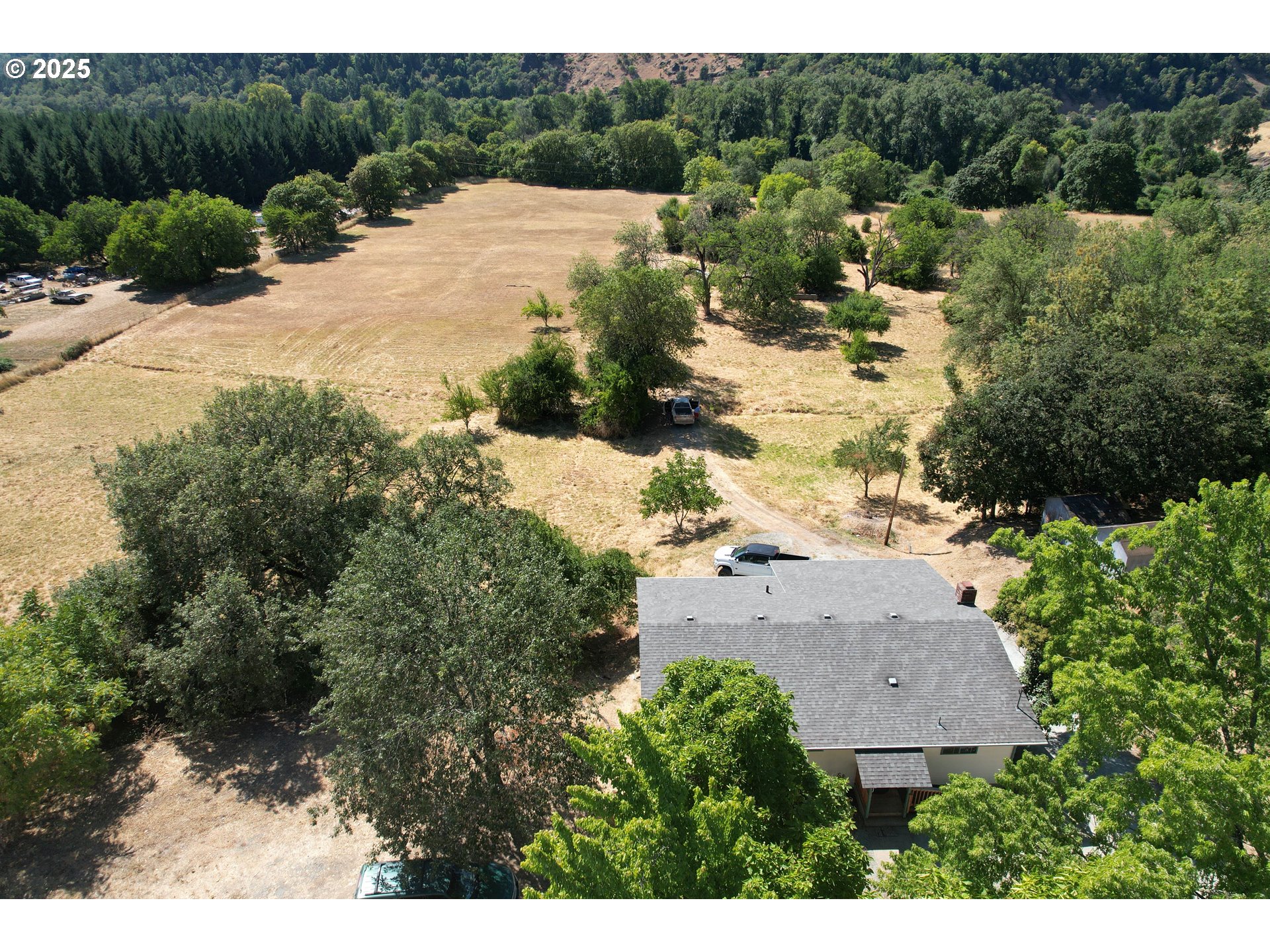 1383 N Old Pacific Hwy — photo