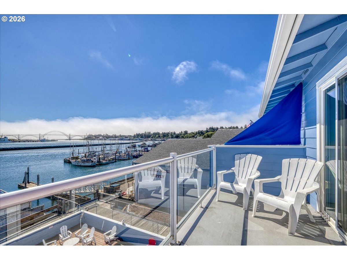 890 SE Bay Blvd 317 — photo