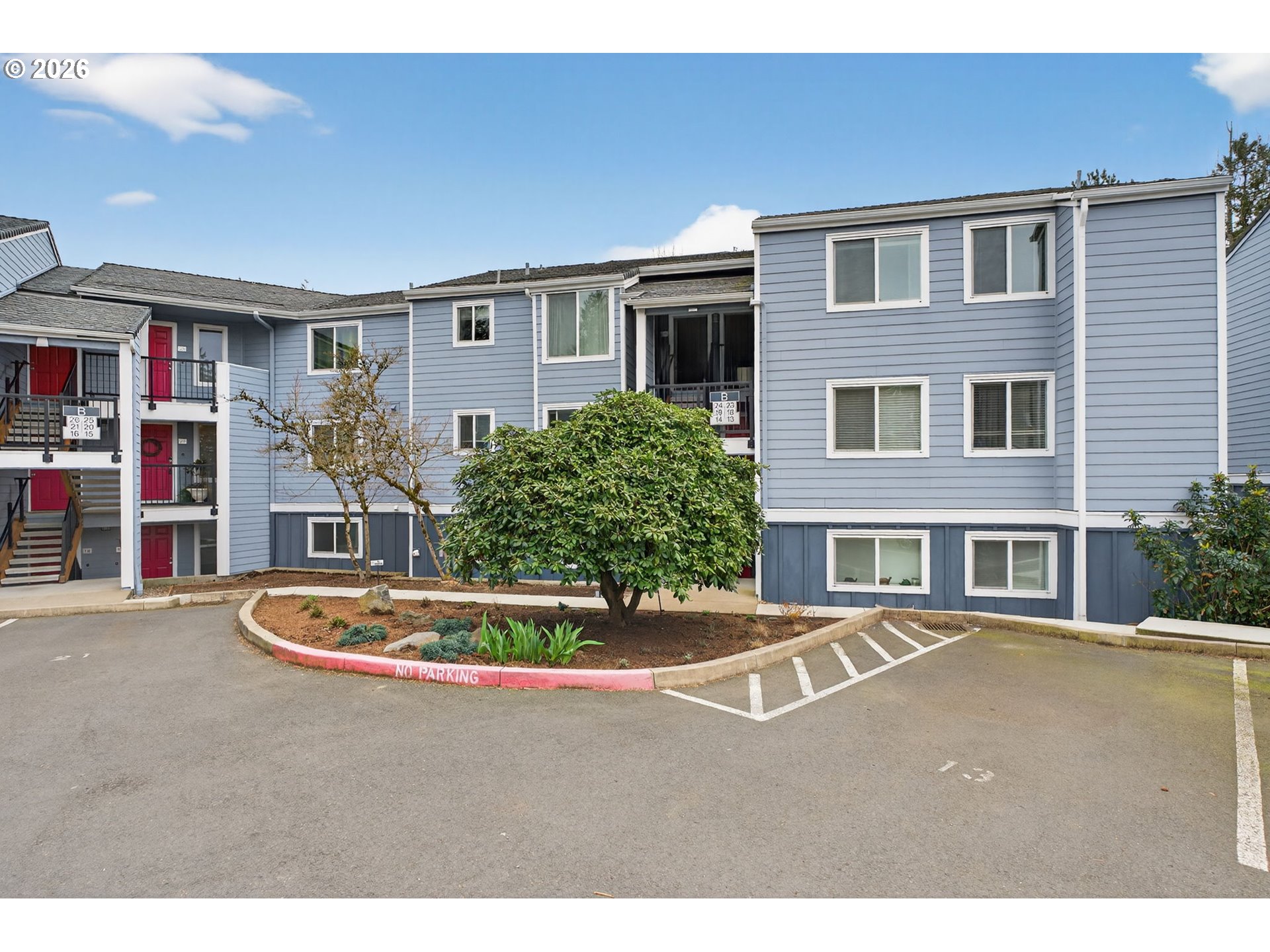 47 Eagle Crest Dr 13 — photo