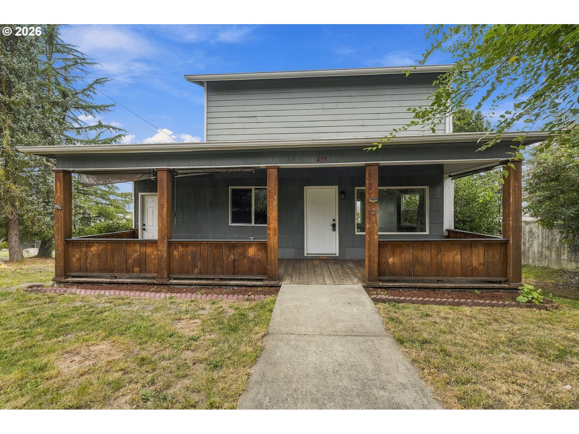 409 Columbia River Hwy — photo