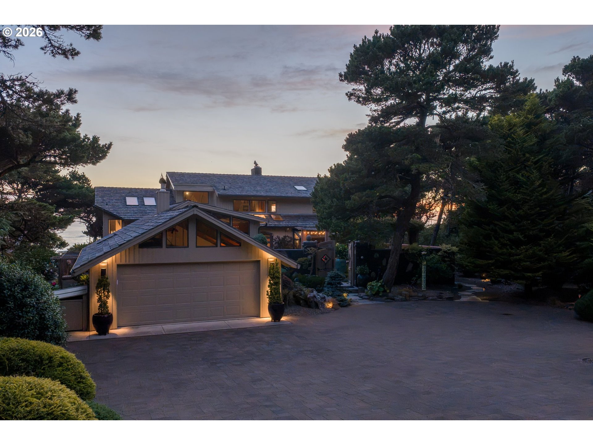 7116 NW Pacific Coast Hwy — photo