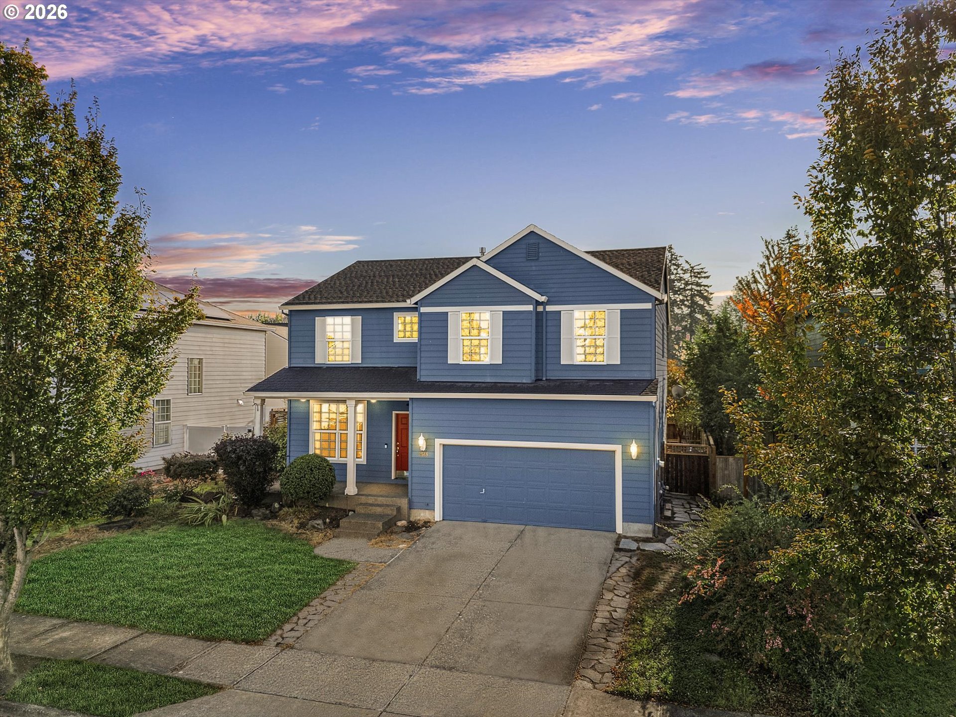 2548 Edgewater Dr — photo