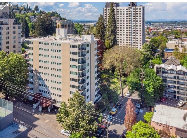 2211 SW Park Pl 803 — photo