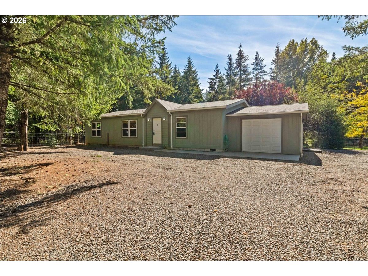 23940 SW Grass Heights Dr — photo