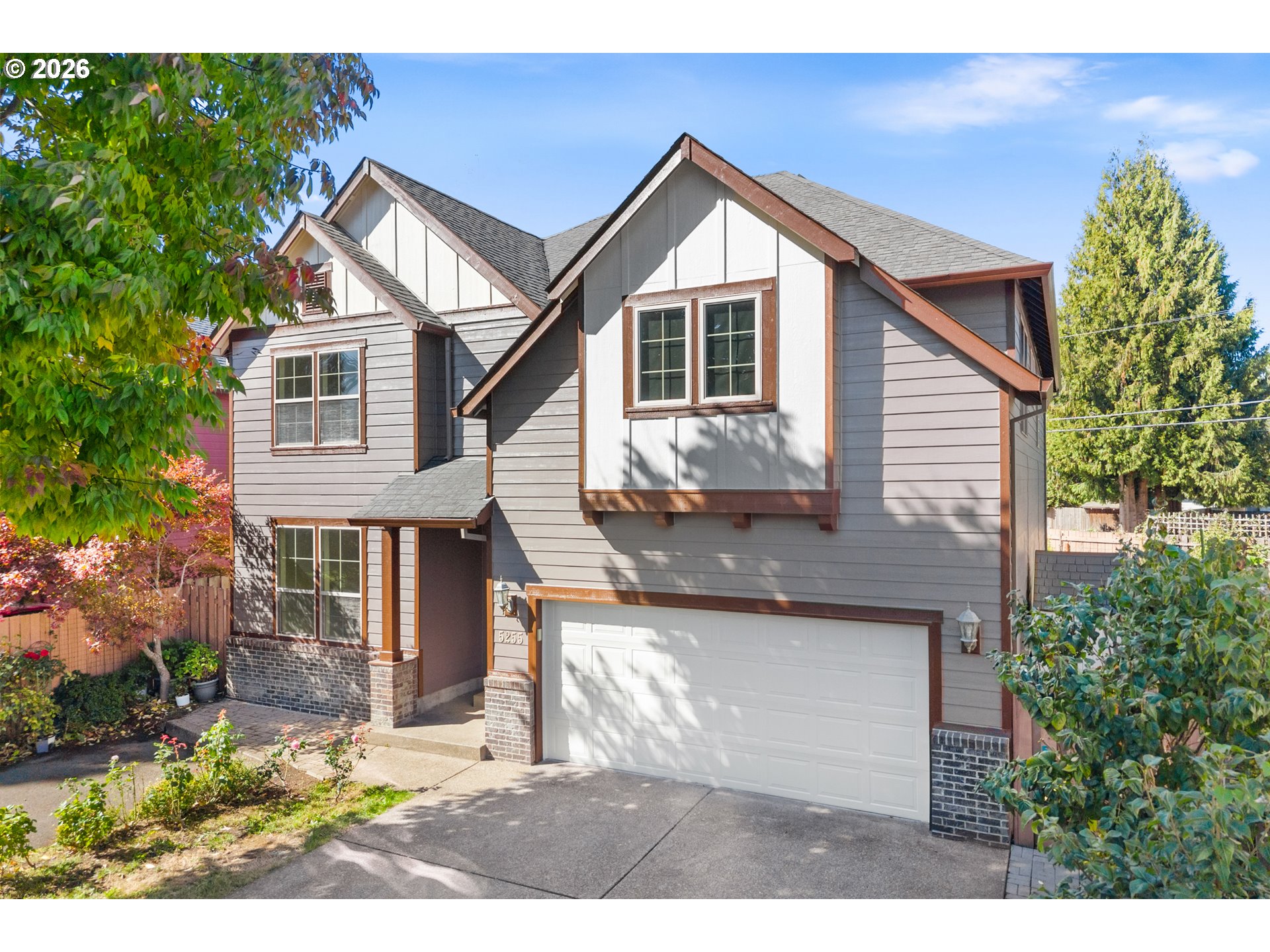 5255 Patrick Ln NE — photo