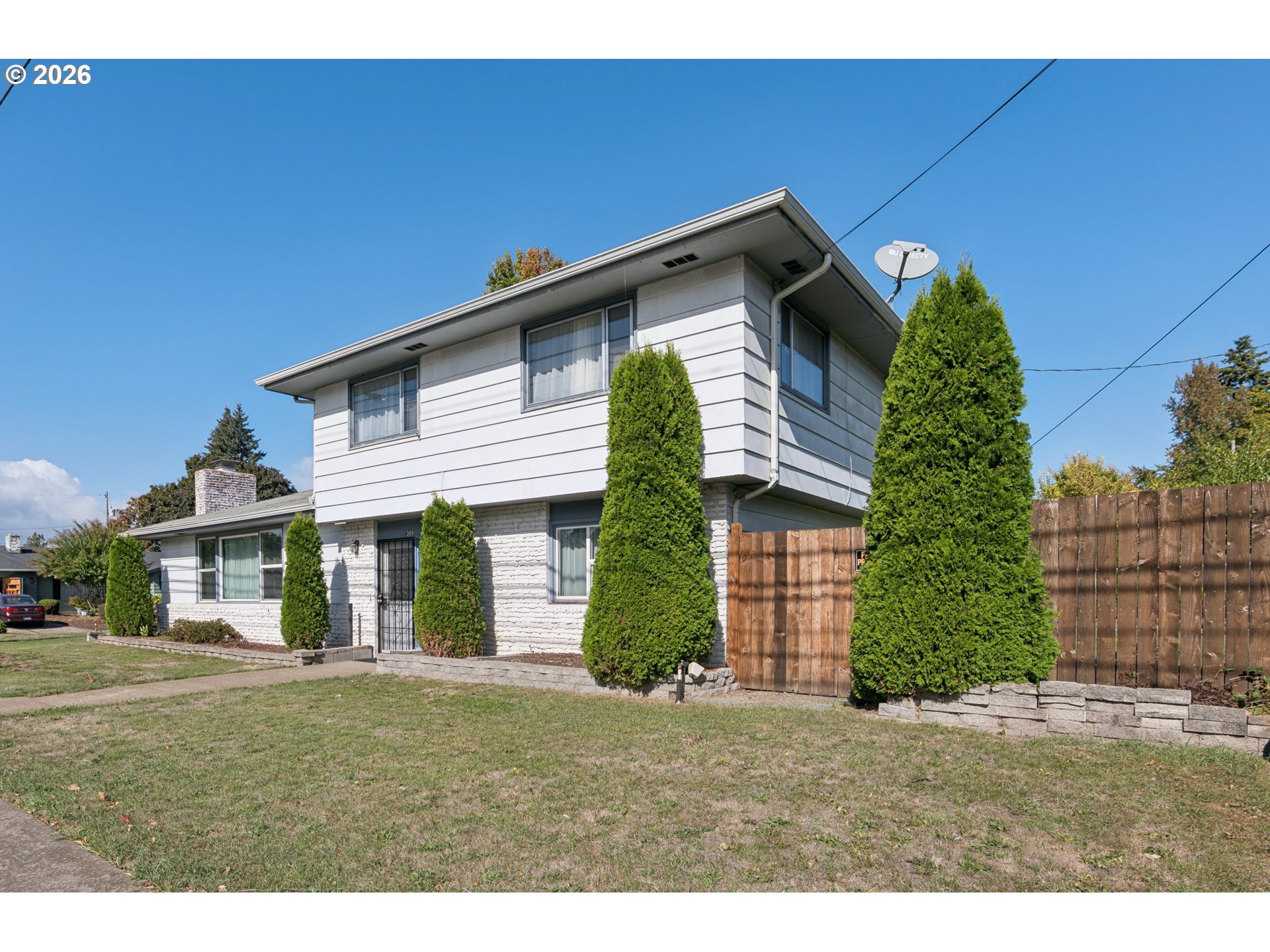 389 Maxwell Rd — photo