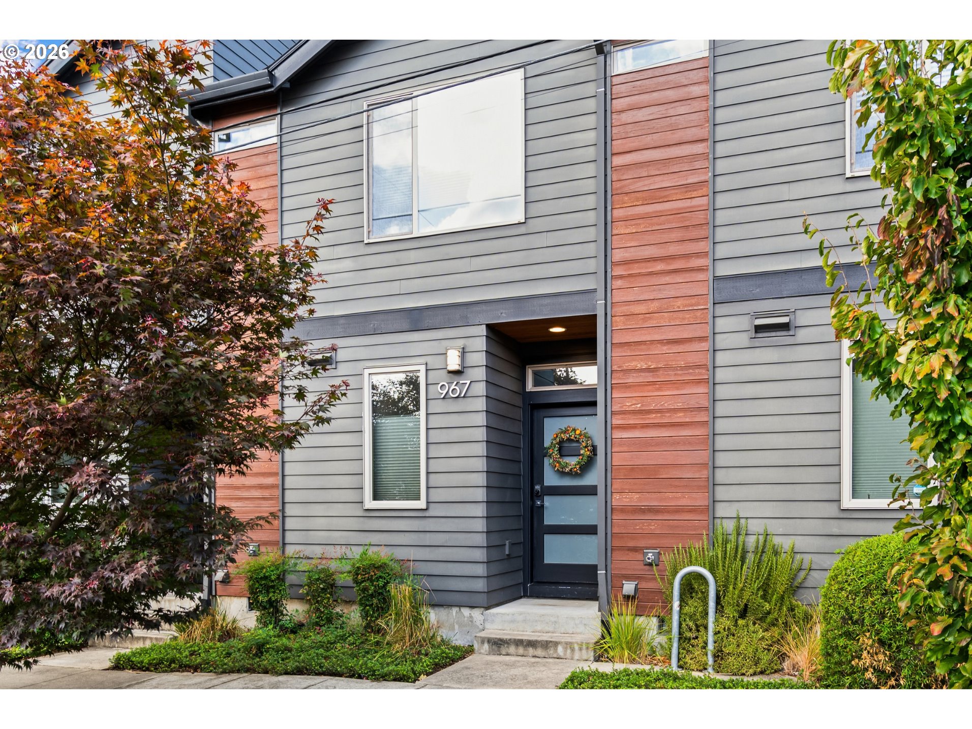 967 N Killingsworth Ct — photo