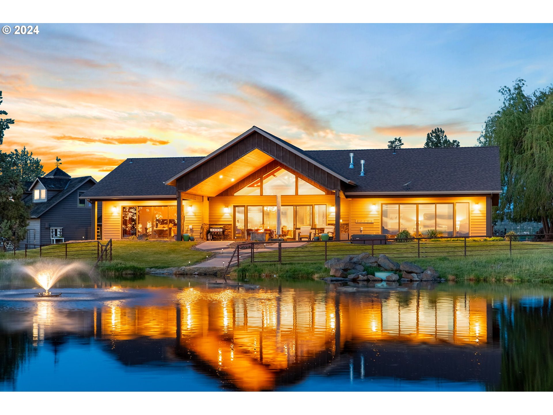 13501 SW Riggs Rd — photo