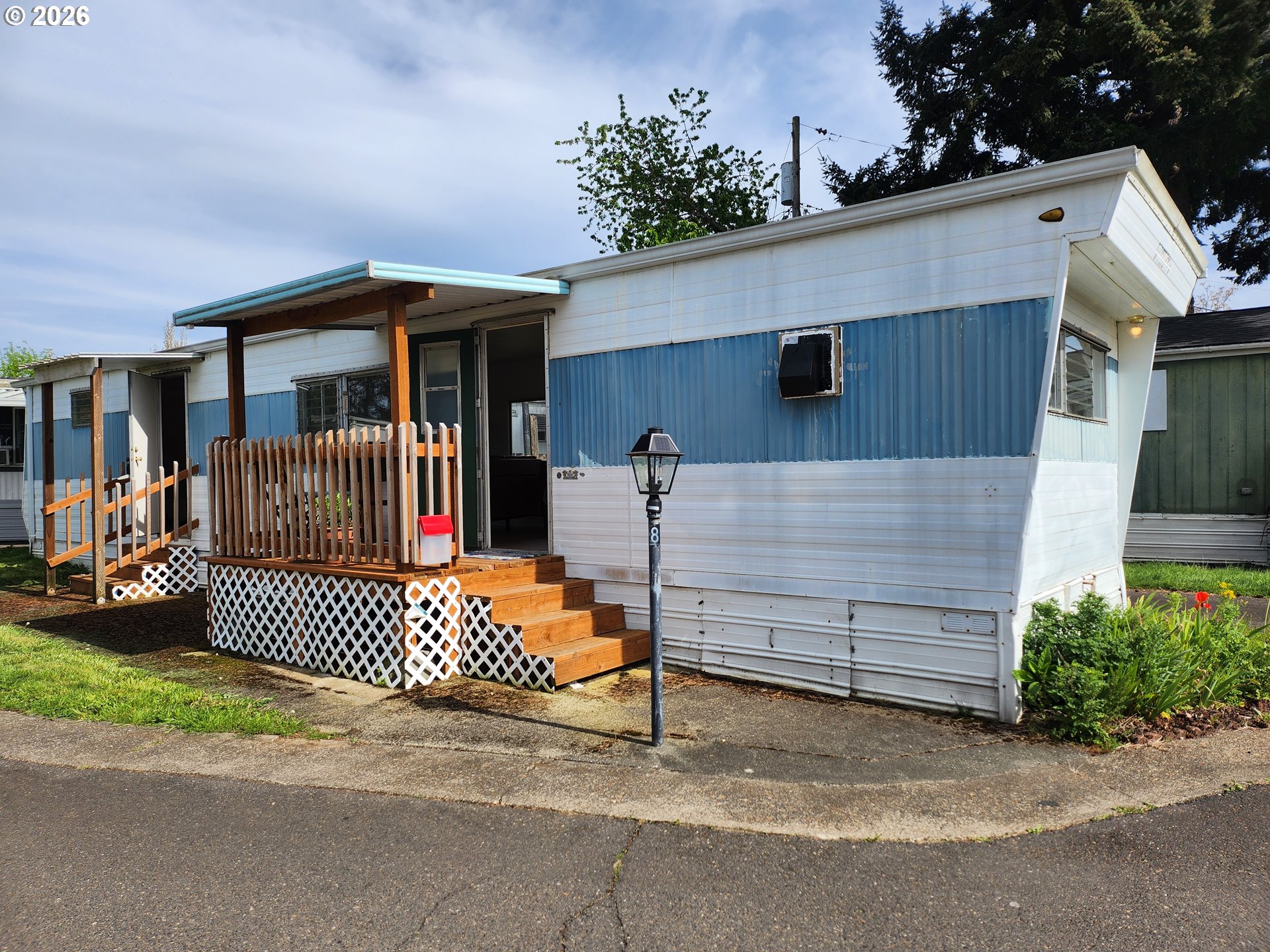 7635 SE Johnson Creek Blvd — photo