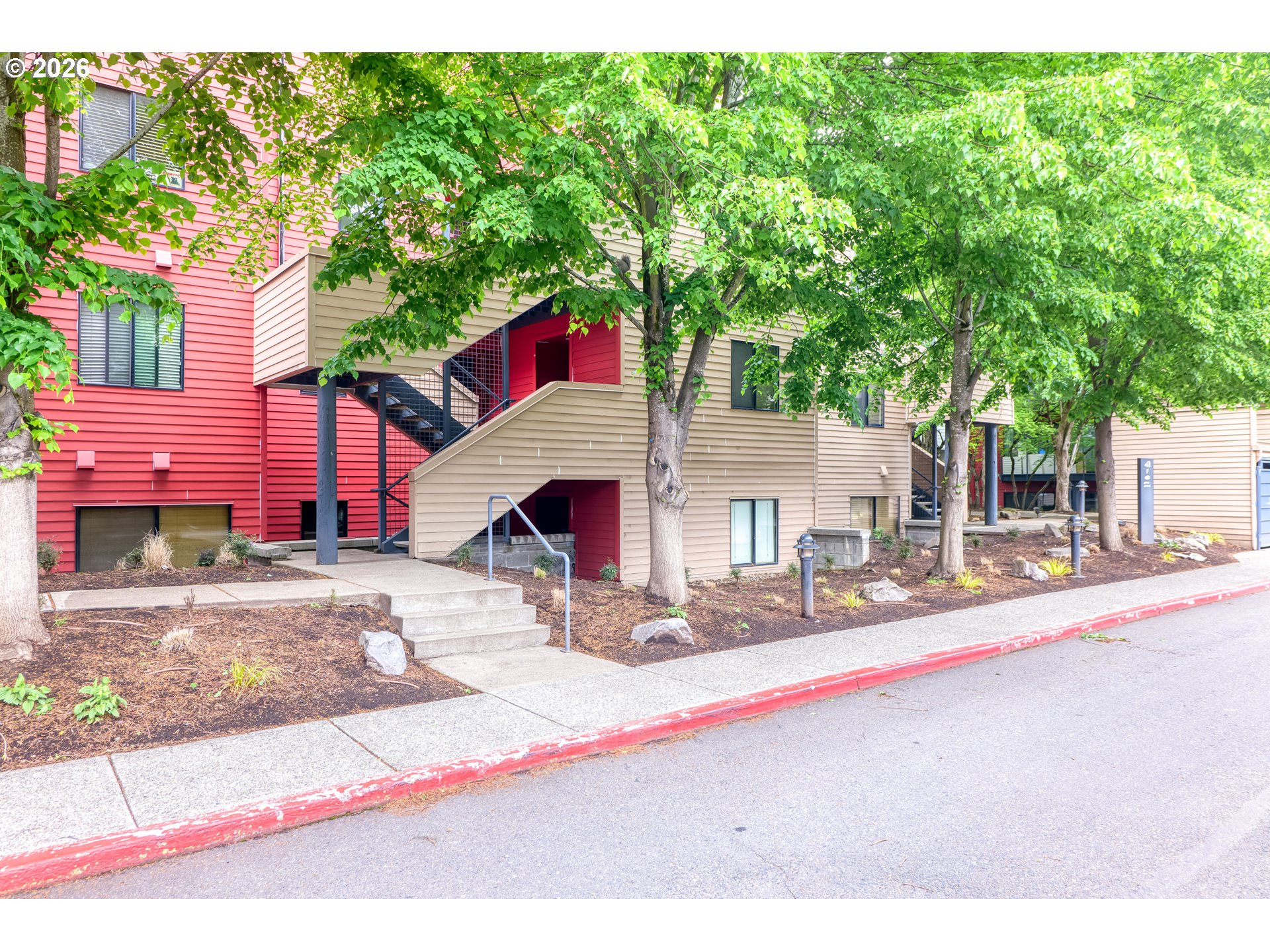 810 NW Naito Pkwy F11 — photo