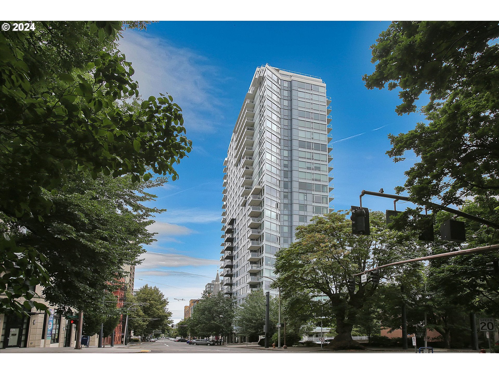 1500 SW 11th Ave 2105 — photo