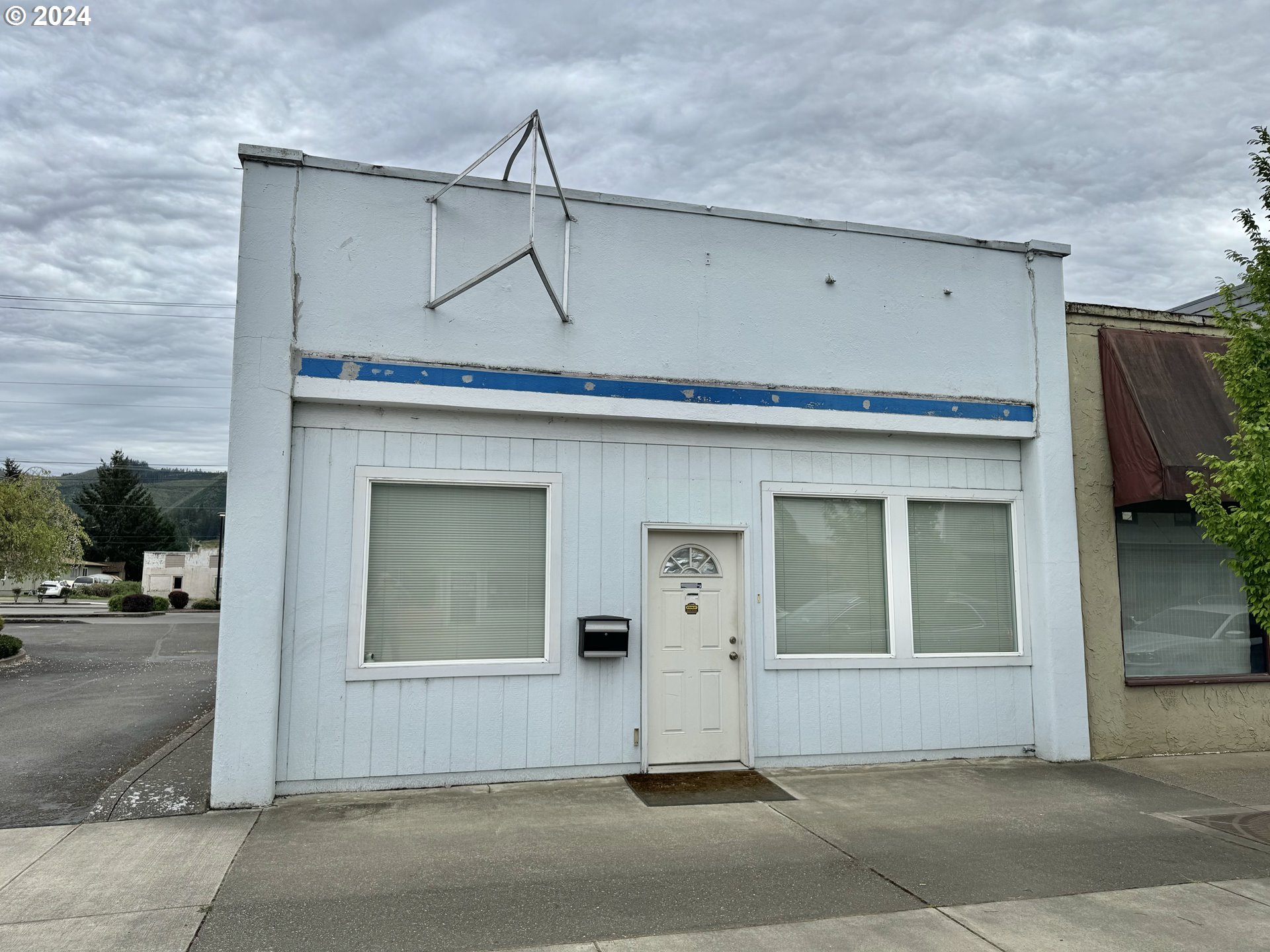 112 W Central Ave — photo