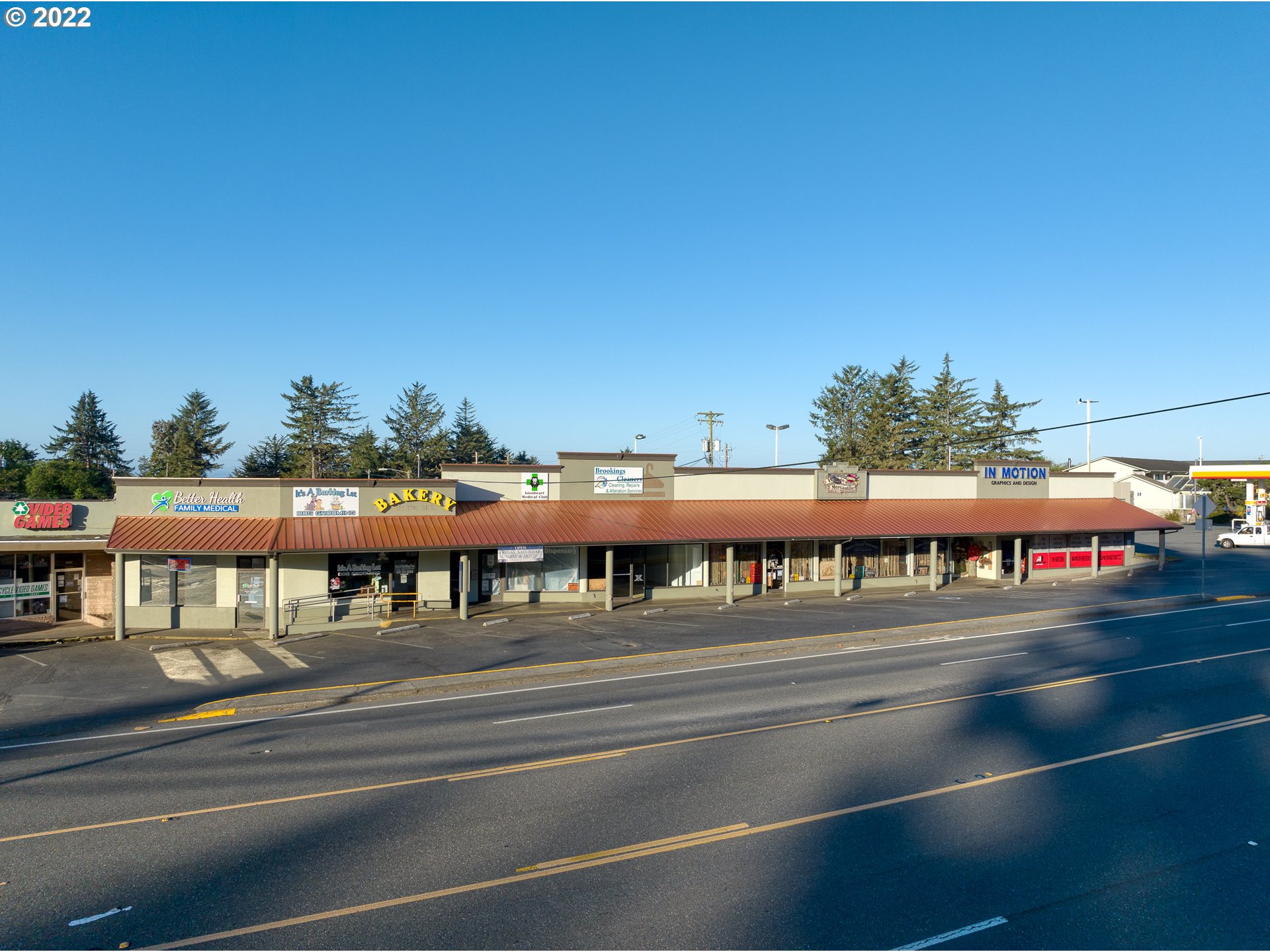 1111 Chetco Ave — photo