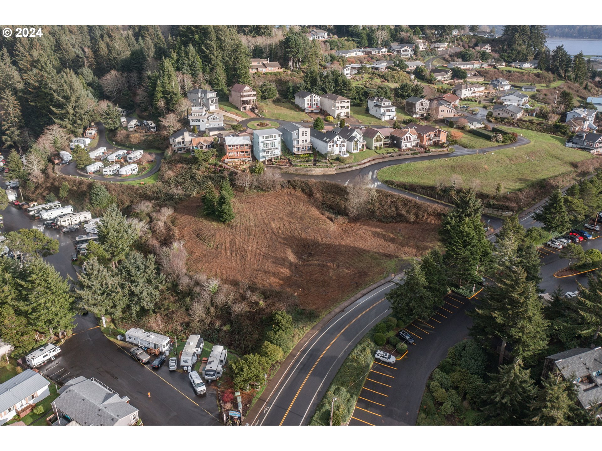 1005 SE Bay Blvd — photo