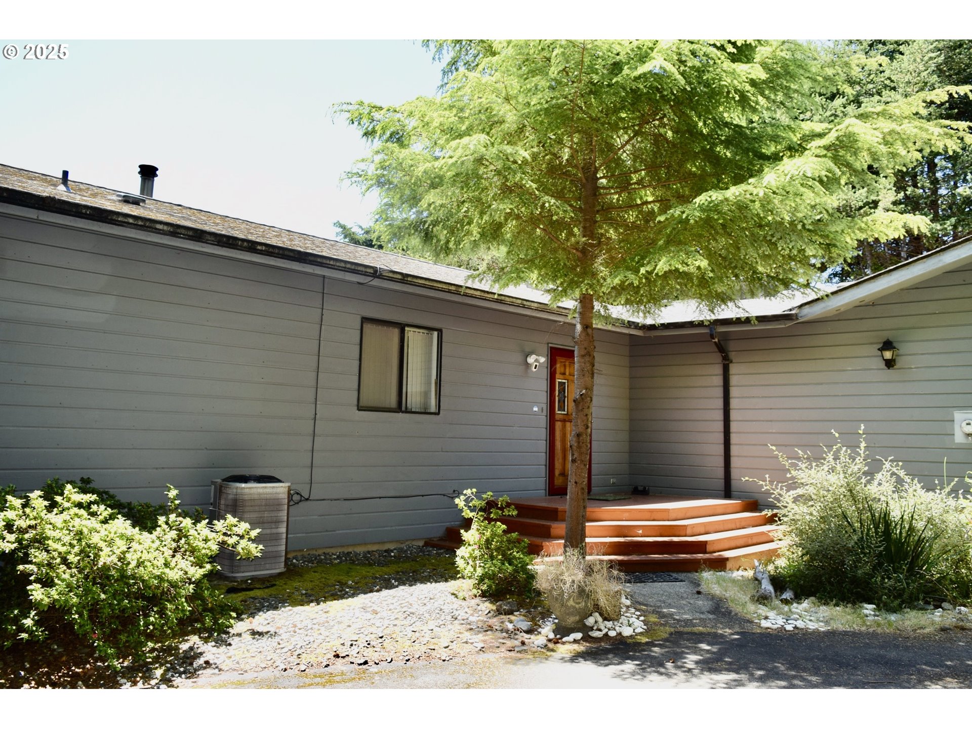 34518 Mutts Way — photo