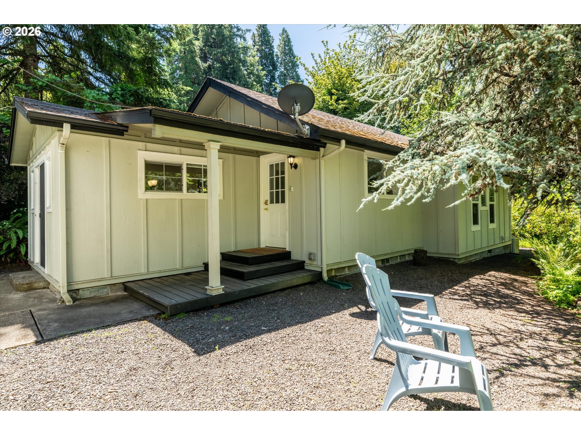 44963 McKenzie Hwy — photo