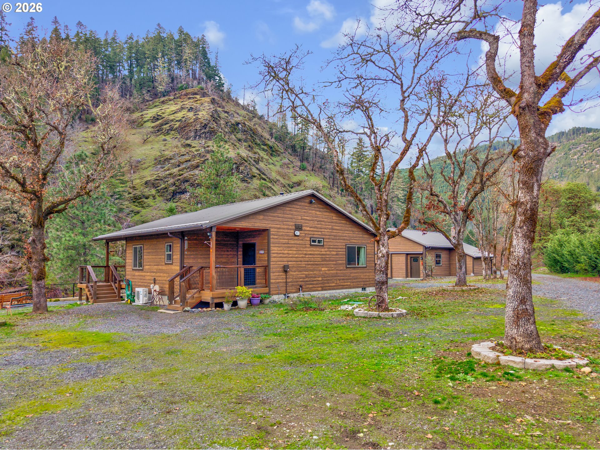 4696 Cow Creek Rd, Riddle, OR 97469 — photo 3
