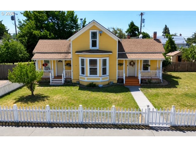314 E Main St — photo