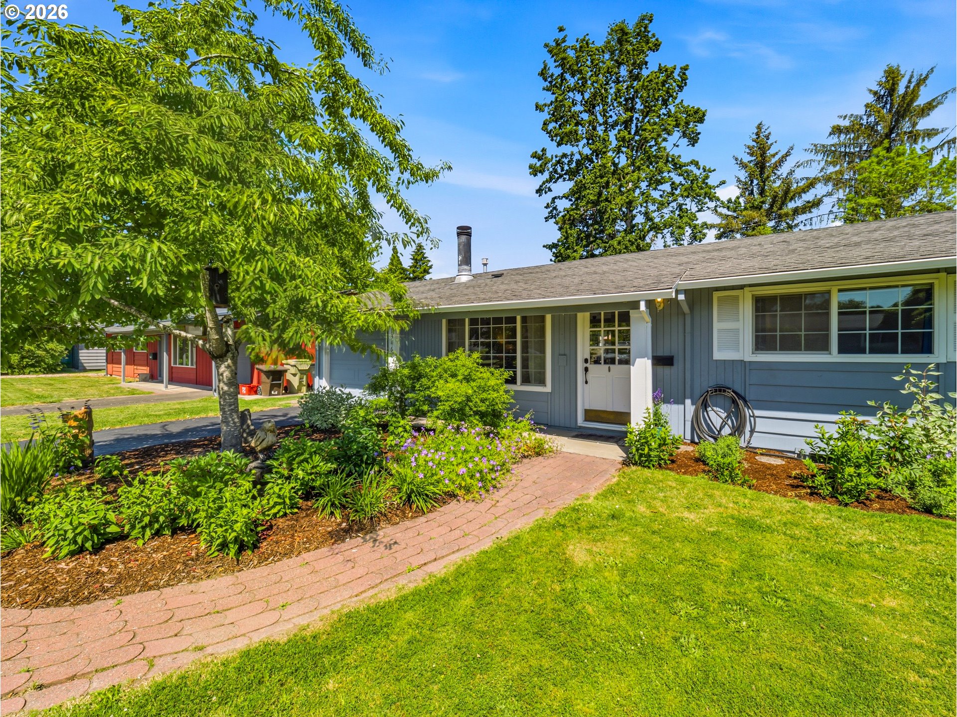 13467 SW Devonshire Dr — photo