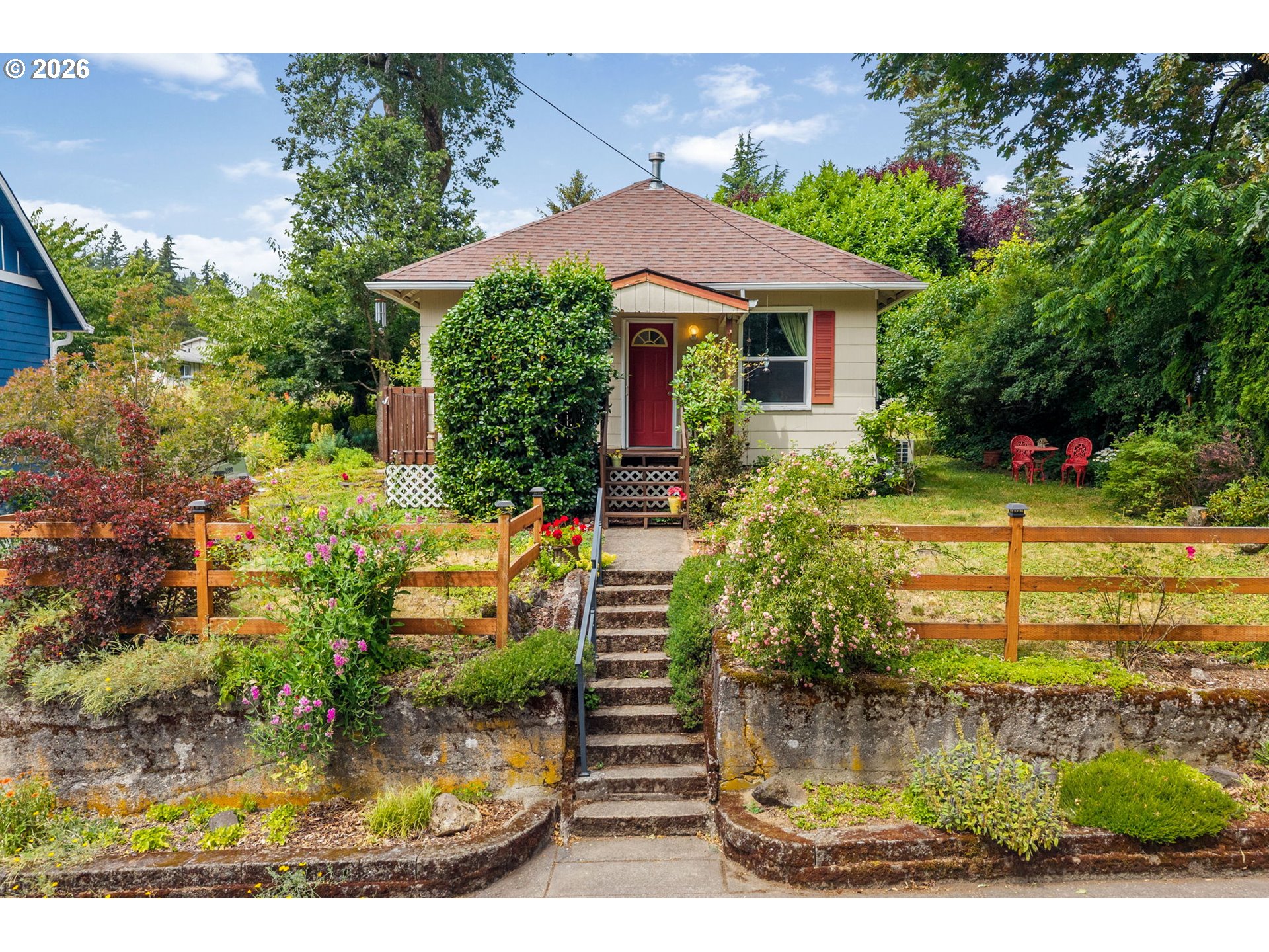 451 SW Rock Creek Dr — photo