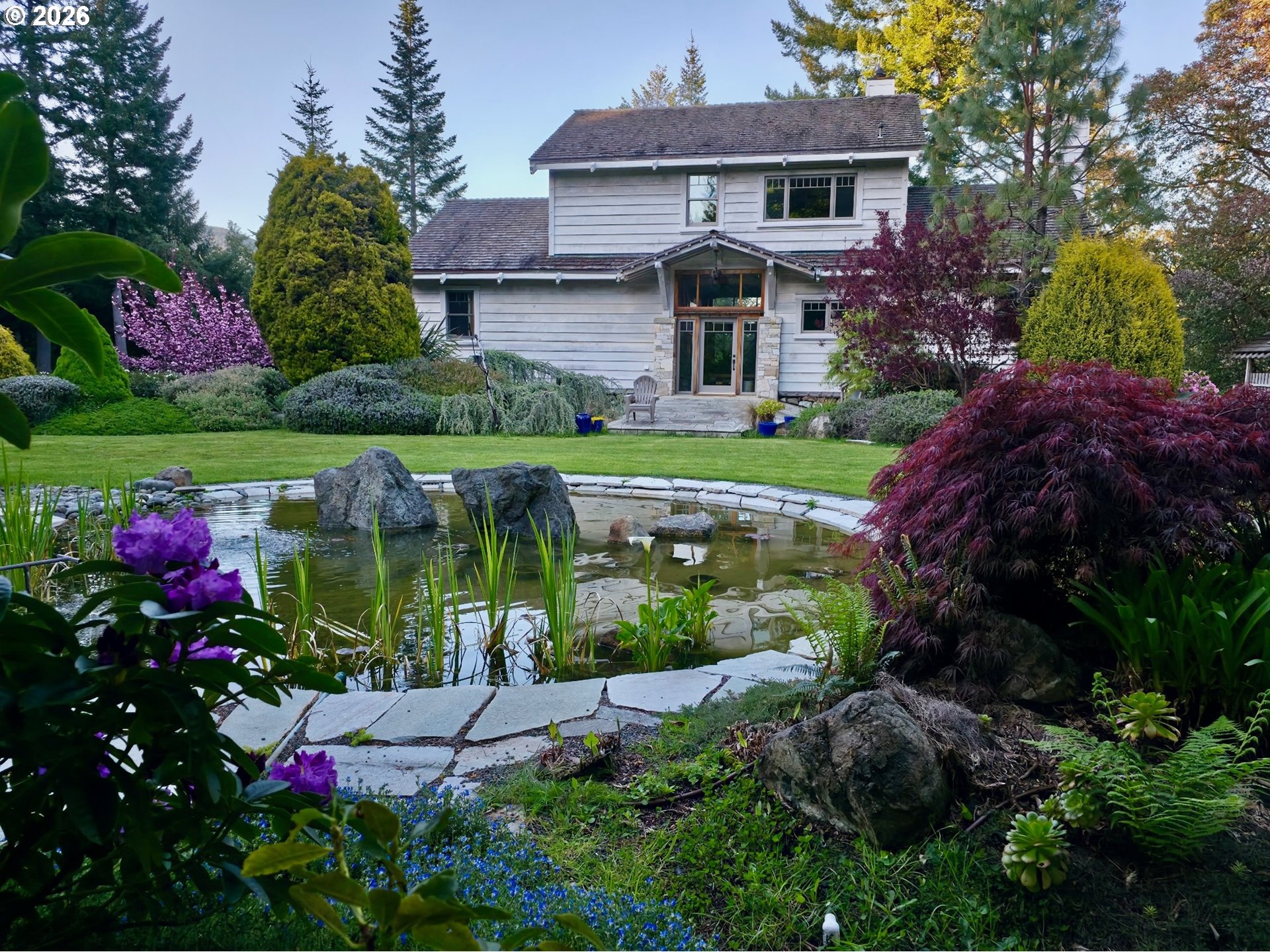 97137 N Bank Rogue River Rd — photo