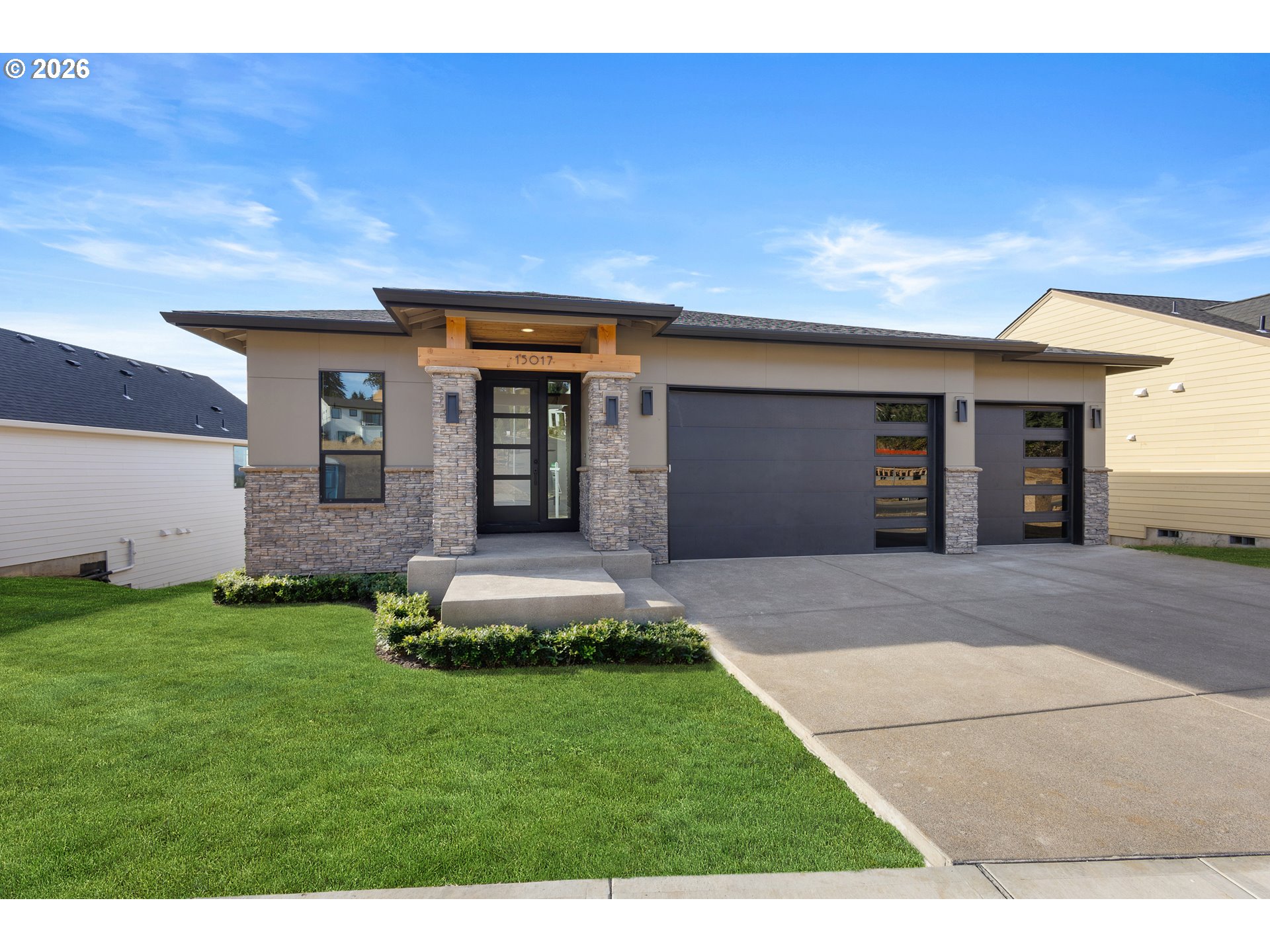 15017 Pomidor Pl — photo