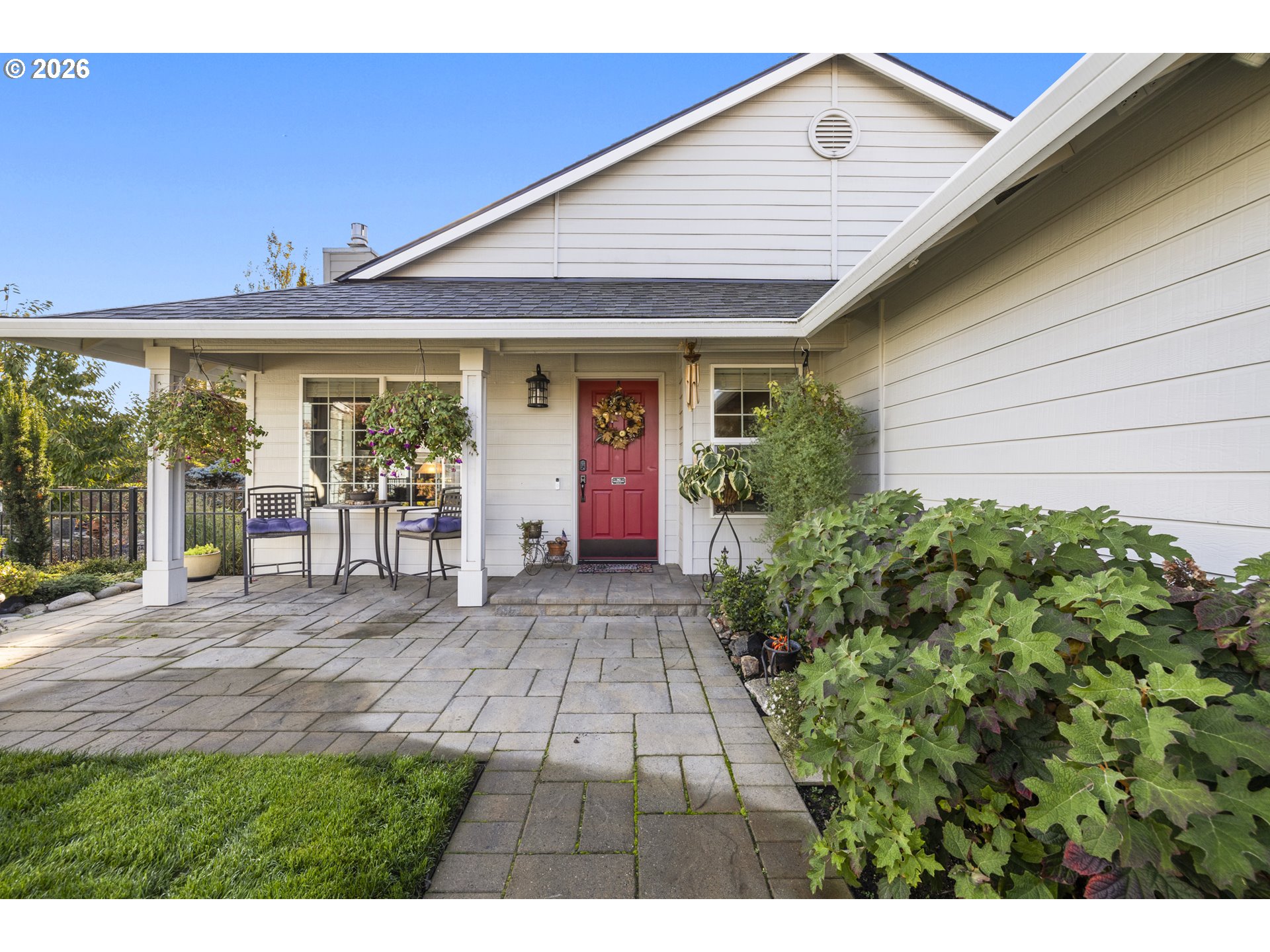 1208 Independence Ct — photo