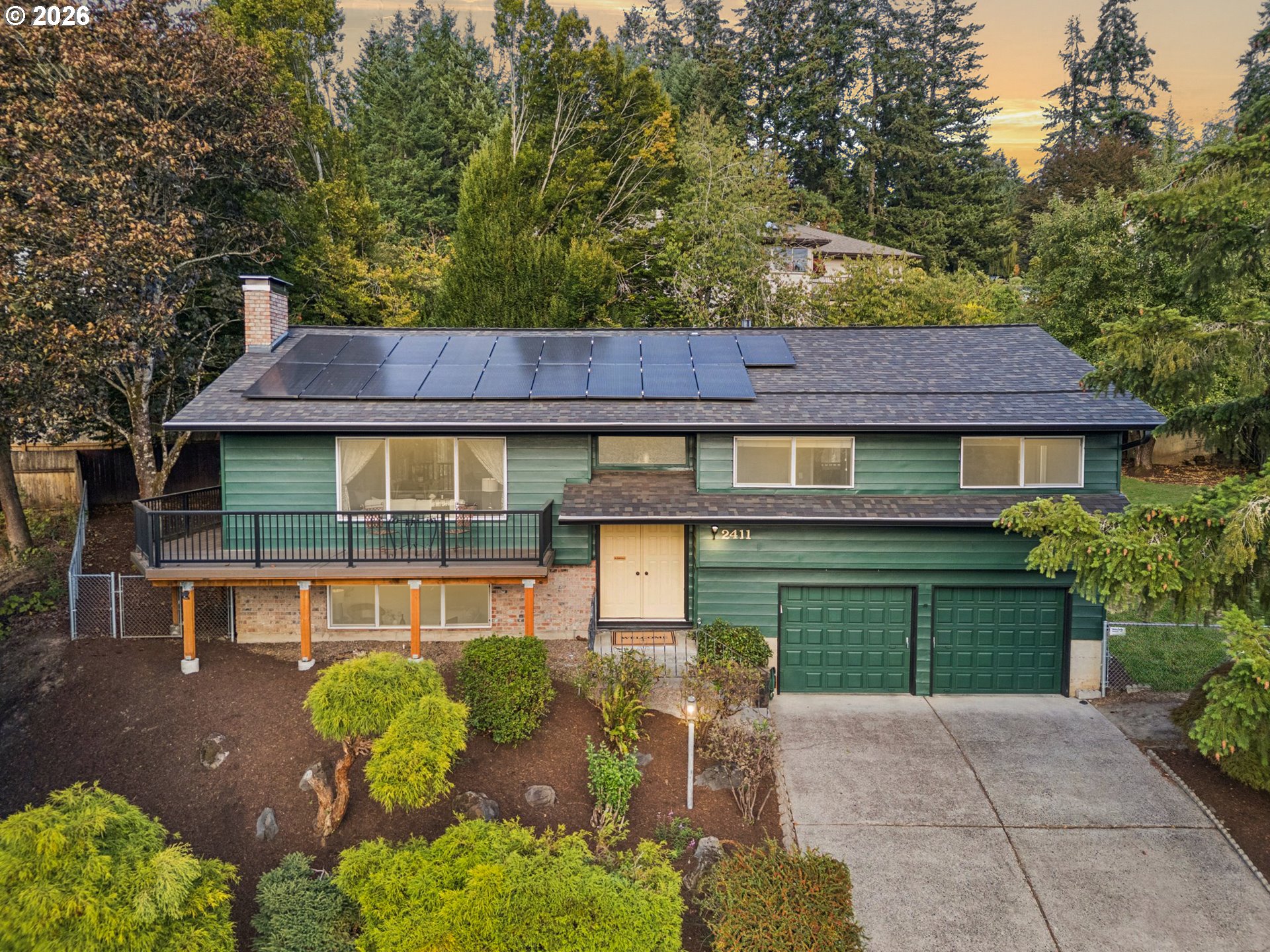 2411 Donegal Ct — photo