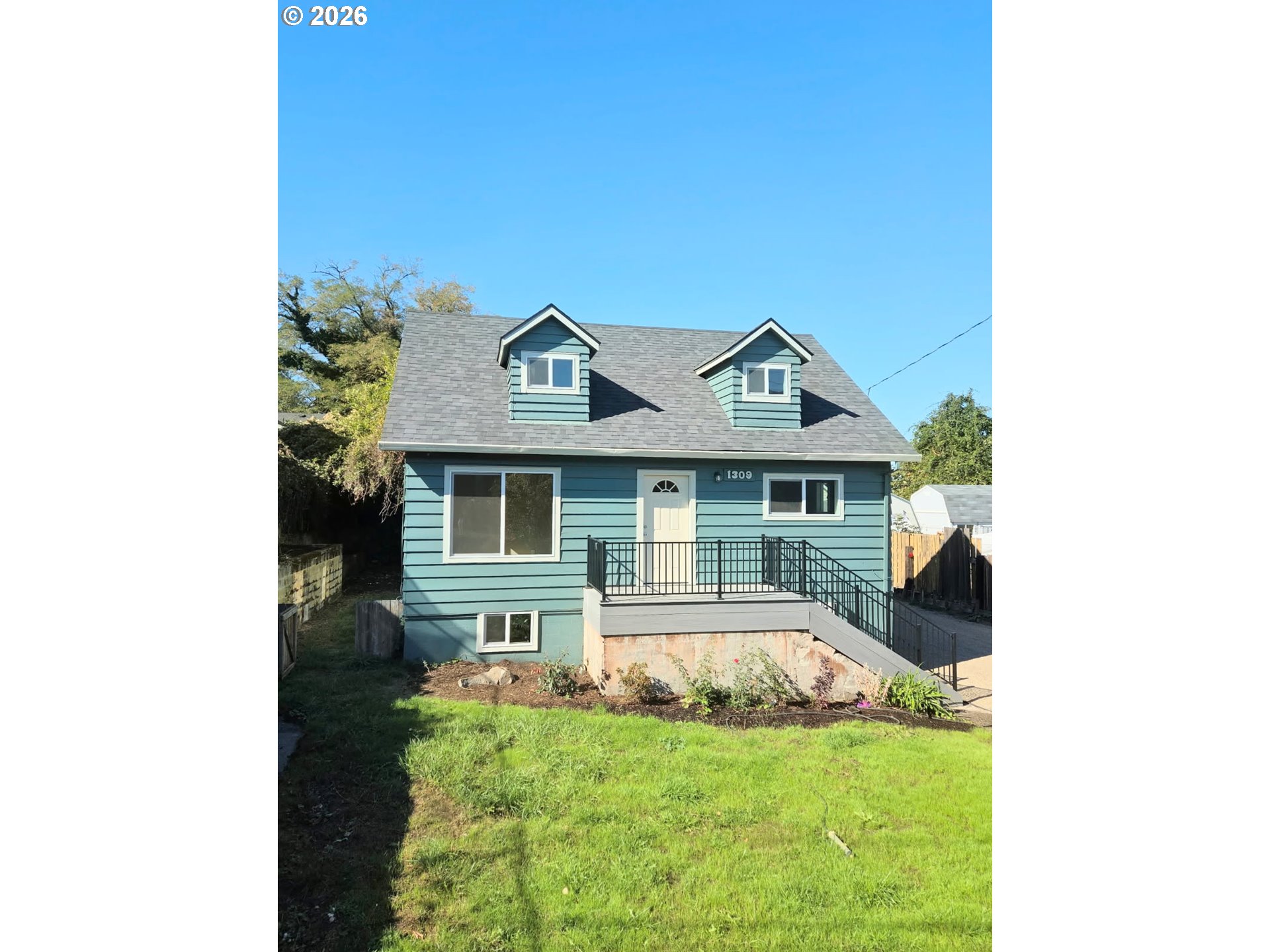 1309 Van Buren St — photo