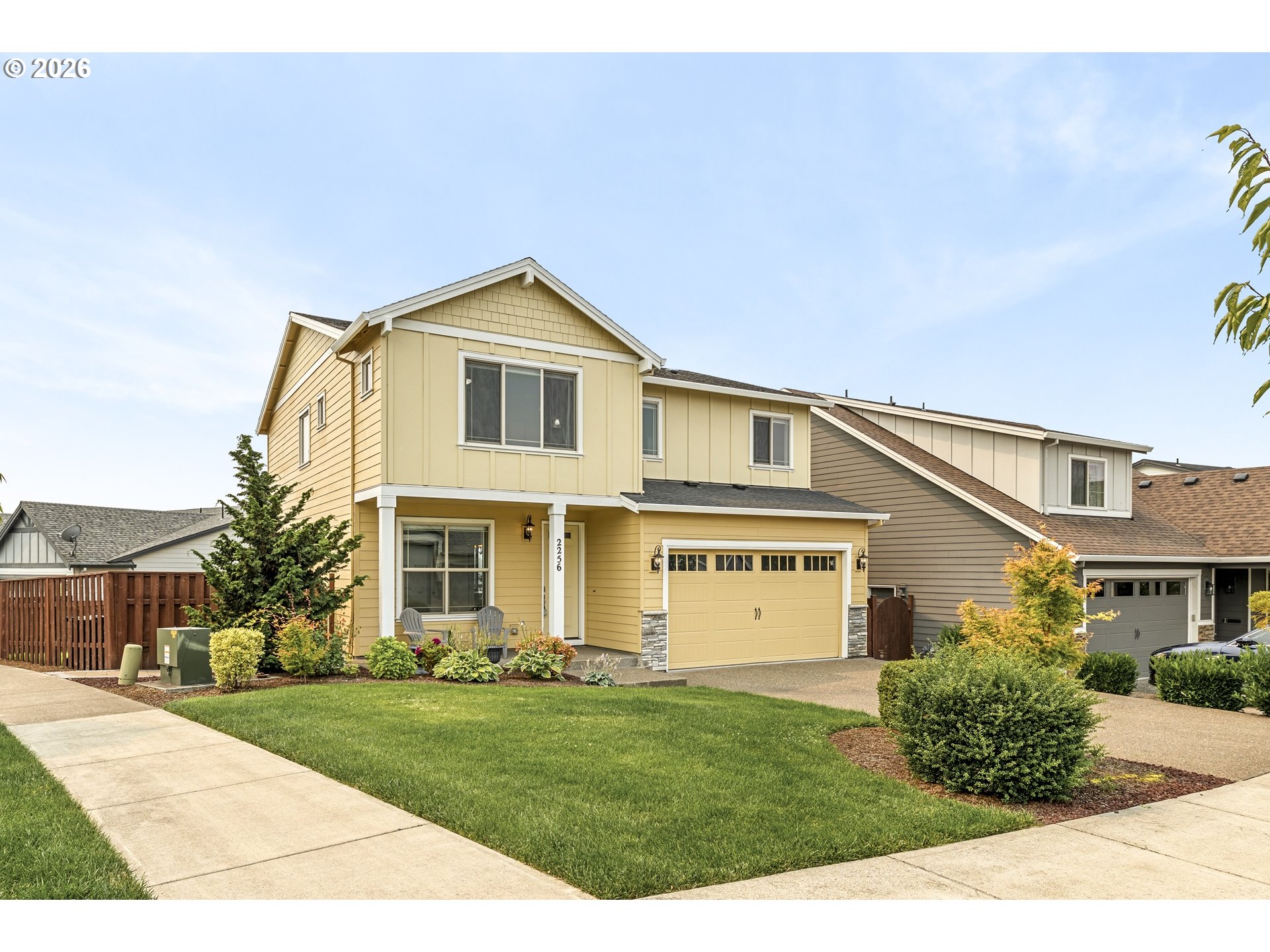 2256 Heather Way — photo