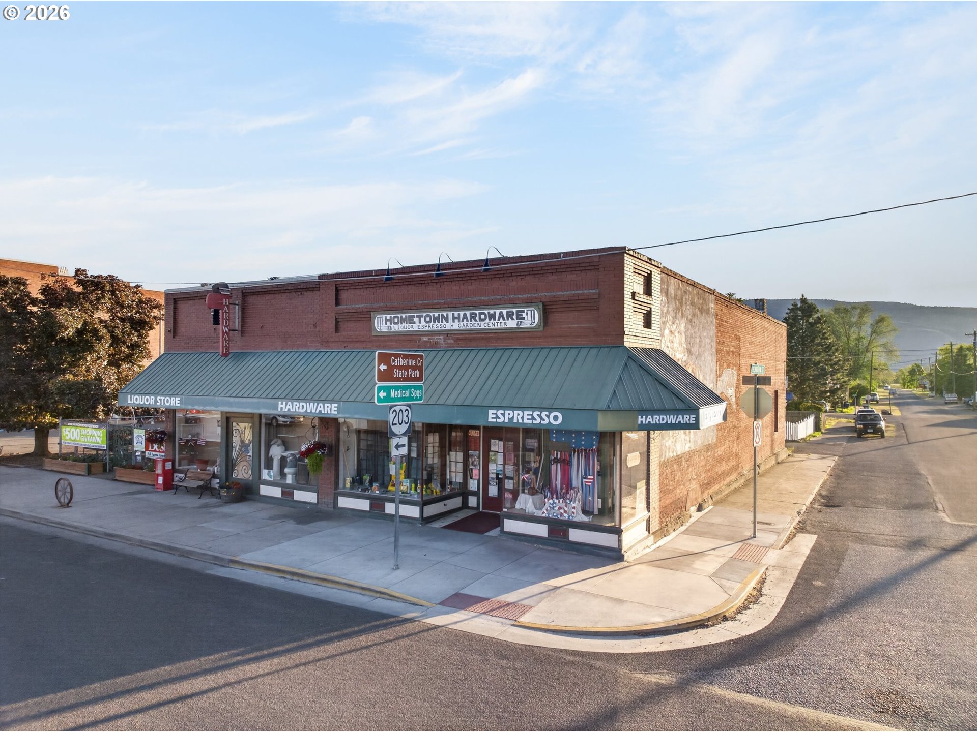 206 S Main St — photo