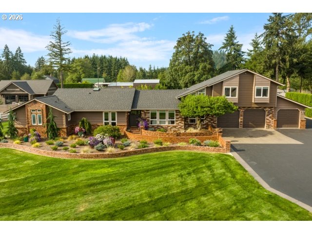 109 Bond Dr — photo