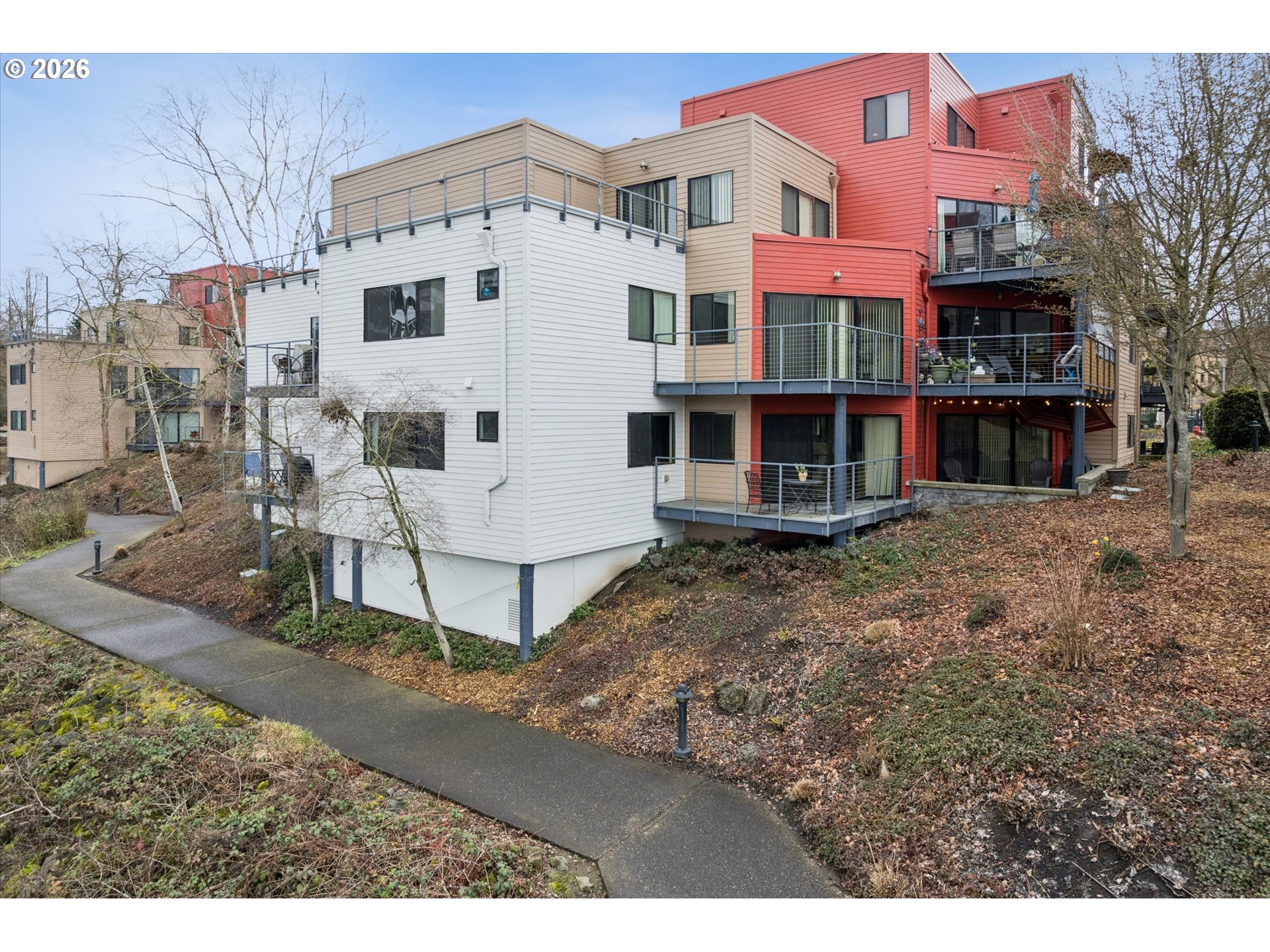 620 NW Naito Pkwy B7 — photo
