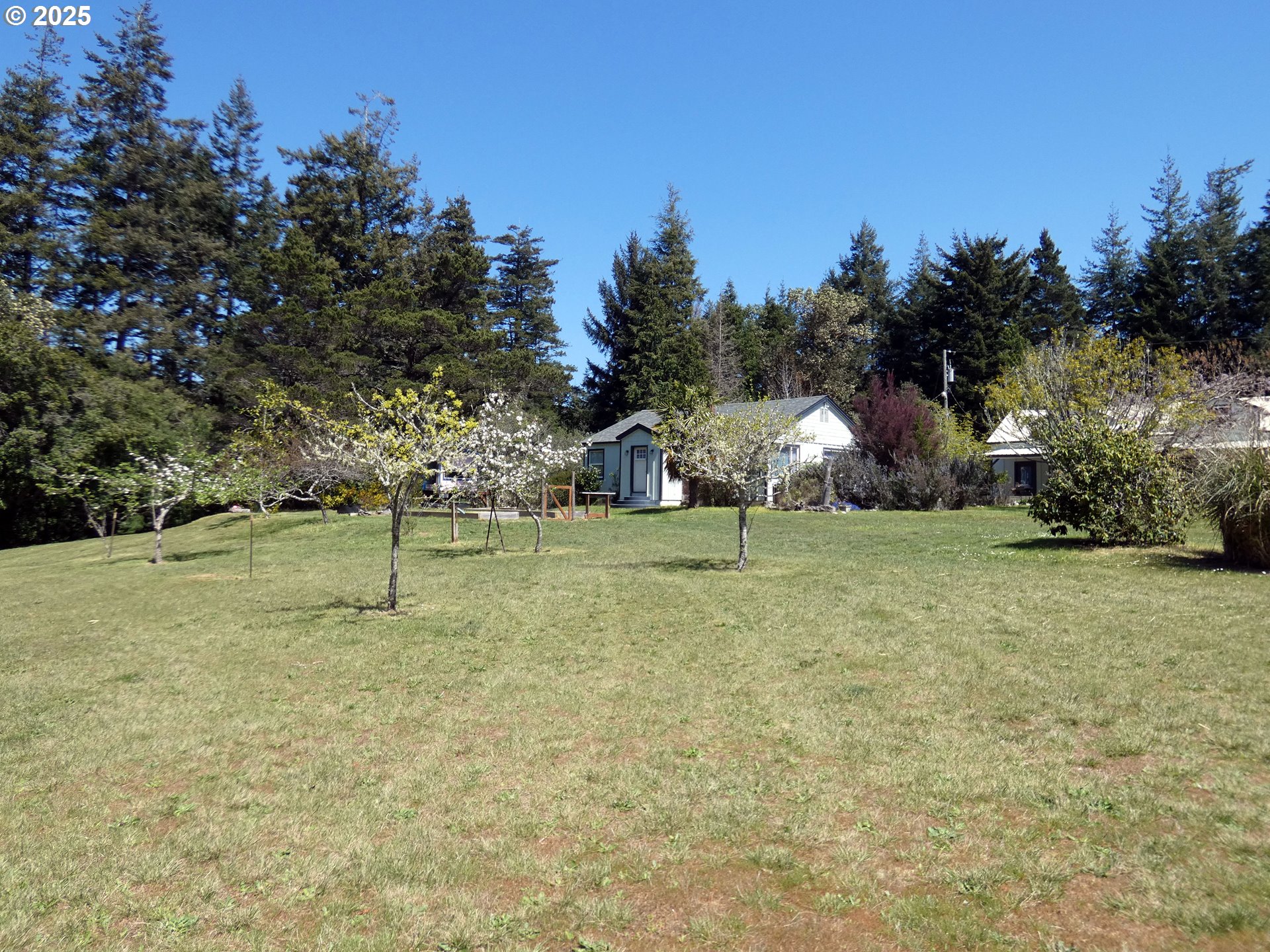 47615 Oregon Coast Hwy — photo