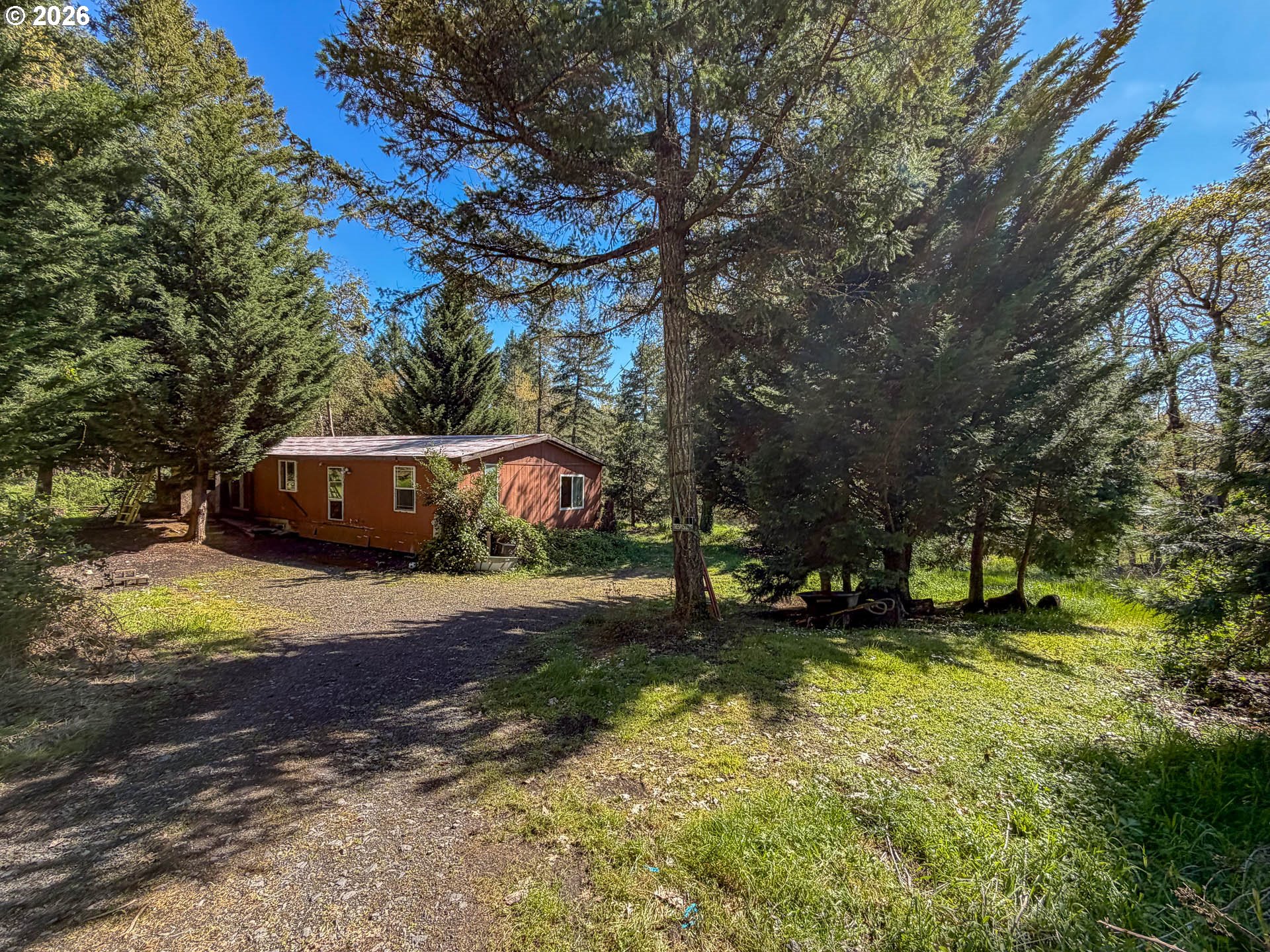 1698 Doerner Rd — photo